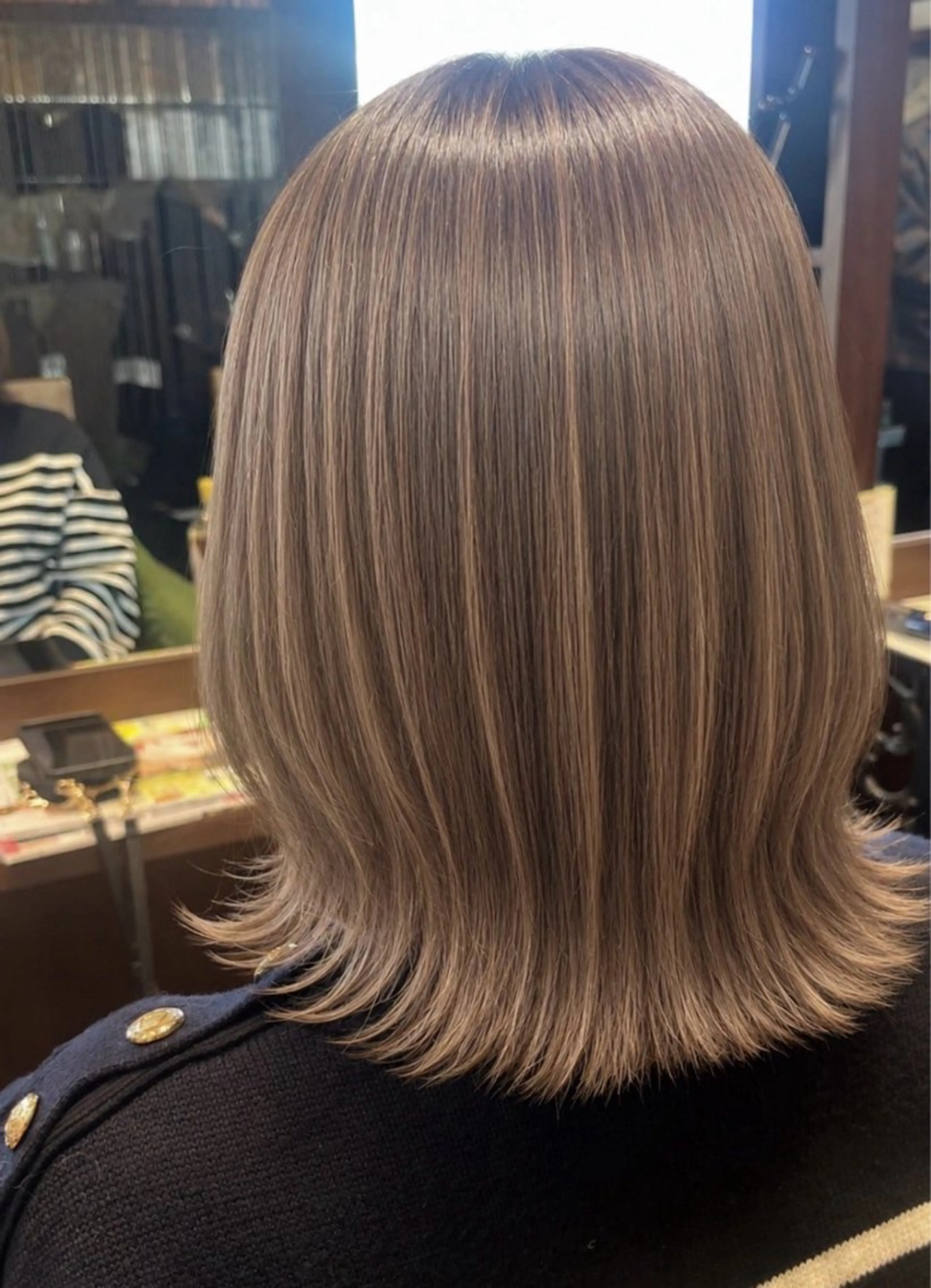 ミディアム 髪質改善 レイヤーカット トリートメント カット トリートメント はせがわ りえのヘアスタイル
