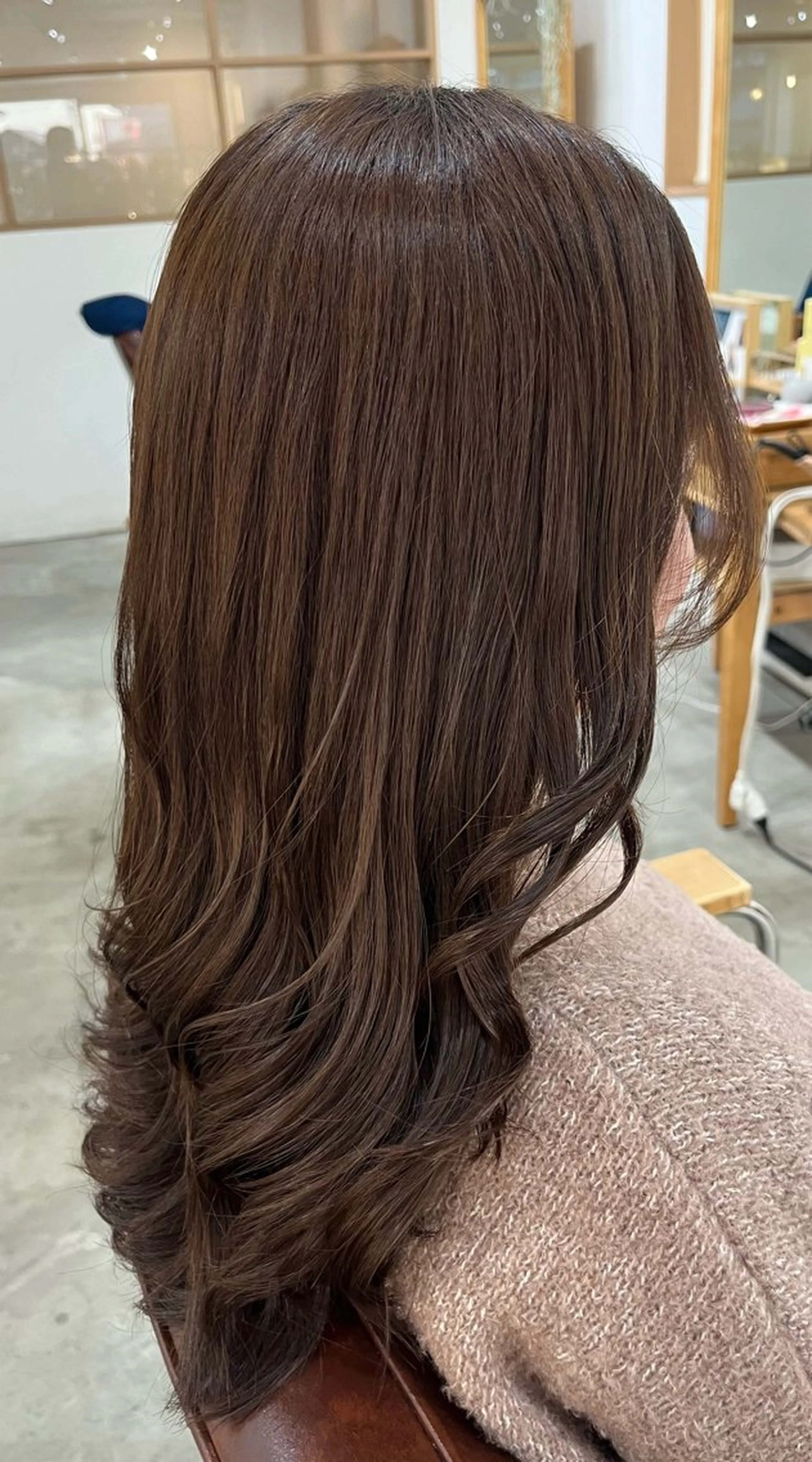 ロング 三島 有佳里のヘアスタイル