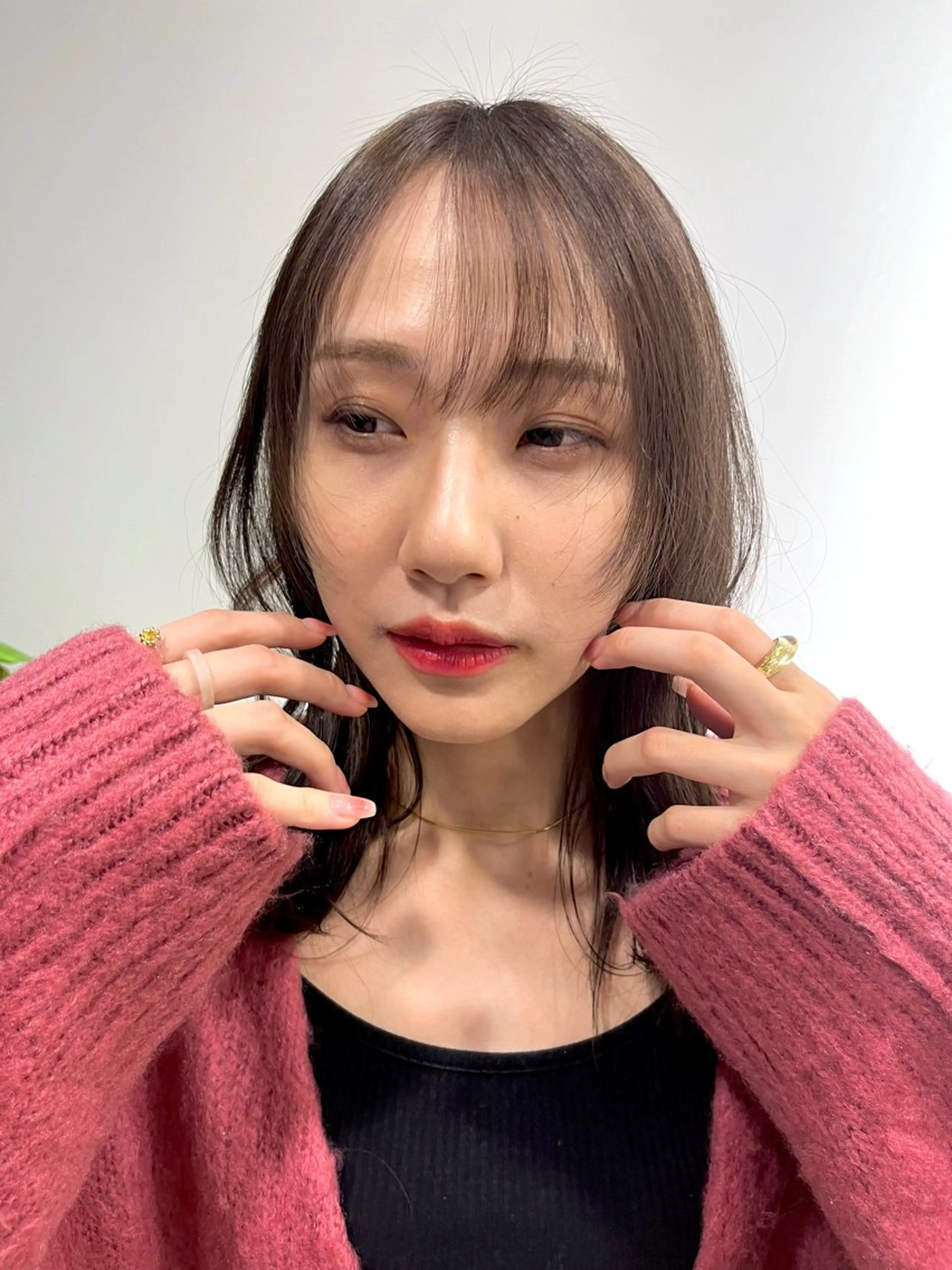 ミディアム 顔まわりレイヤー 顔周りカット レイヤーカット cana カナ/レイヤーカットのヘアスタイル