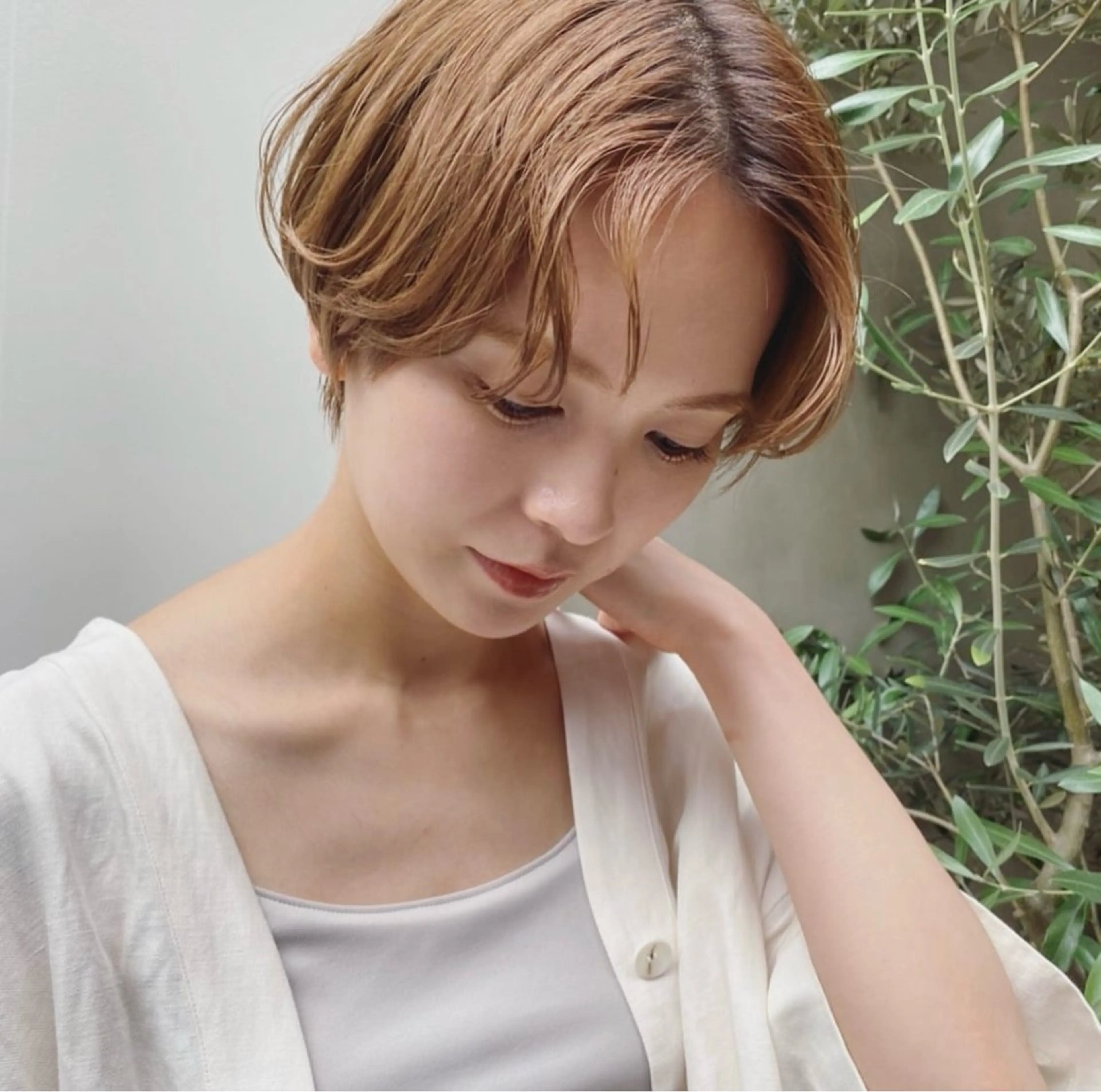 ショート カラー ハンサムショート ショートヘア 小林 莉菜のヘアスタイル