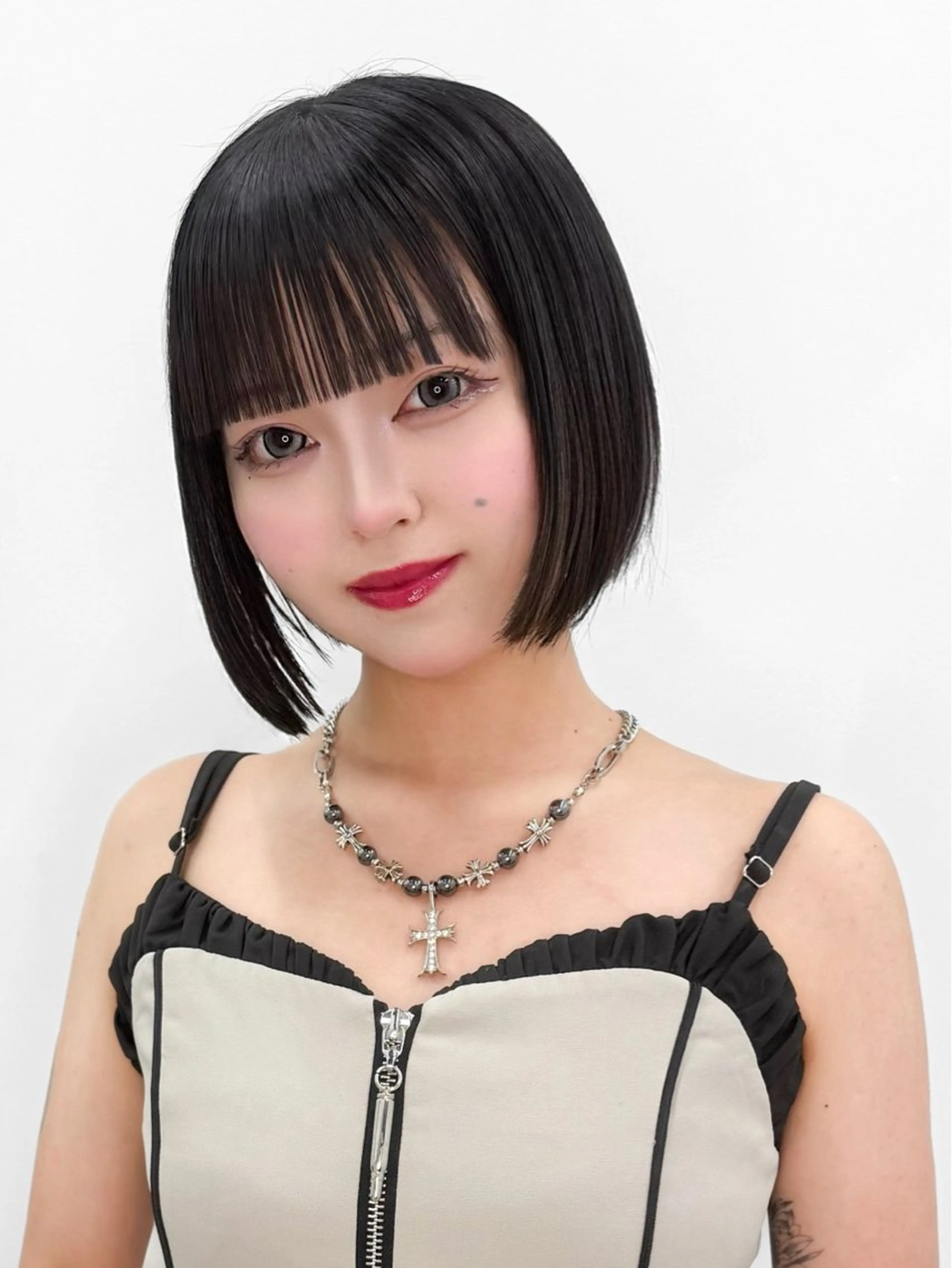 ショート カラー ヘアアレンジ カット ヘアカラー トリートメント ヘッドスパ ヘアセット 縮毛矯正🤍 盛れるボブ/ひかりのヘアスタイル