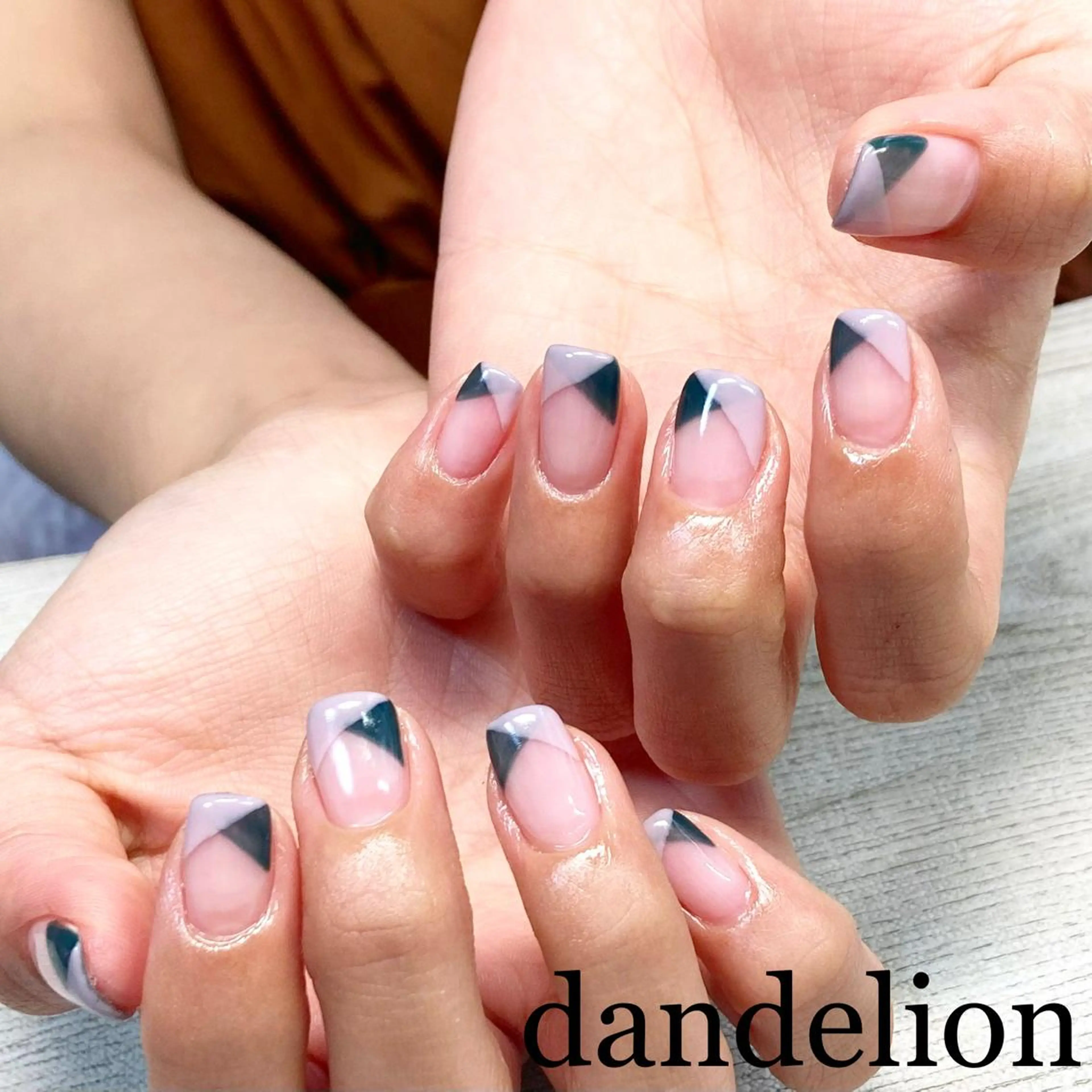 ネイル ハンドネイル ハンドケア dandelion ダンデライオンのネイルデザイン