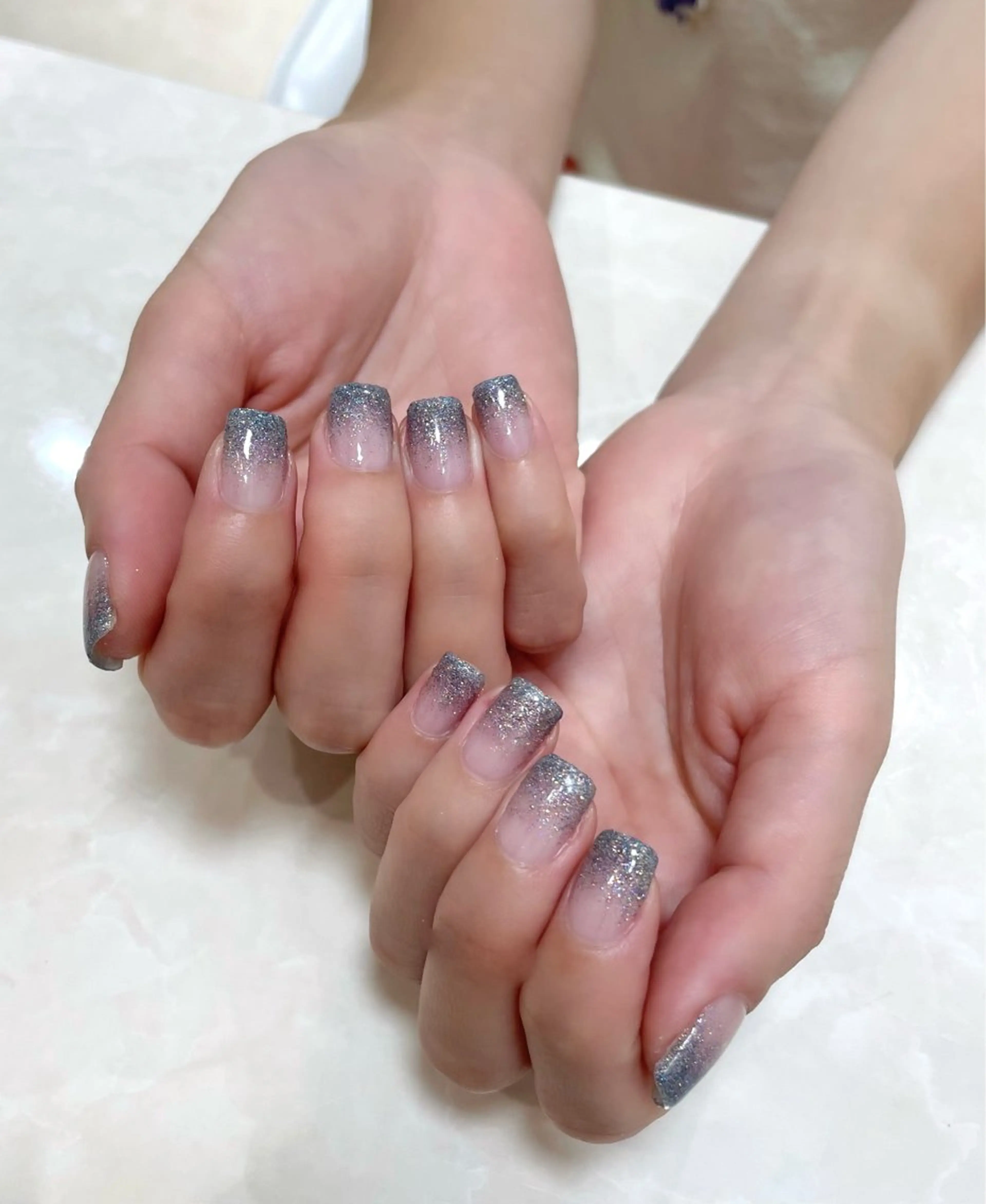 ネイル ラメ(グリッター) ラメグラデーション ネイルサロンエーナインイオンモール苗穂店所属・Fuse ioriのネイルデザイン