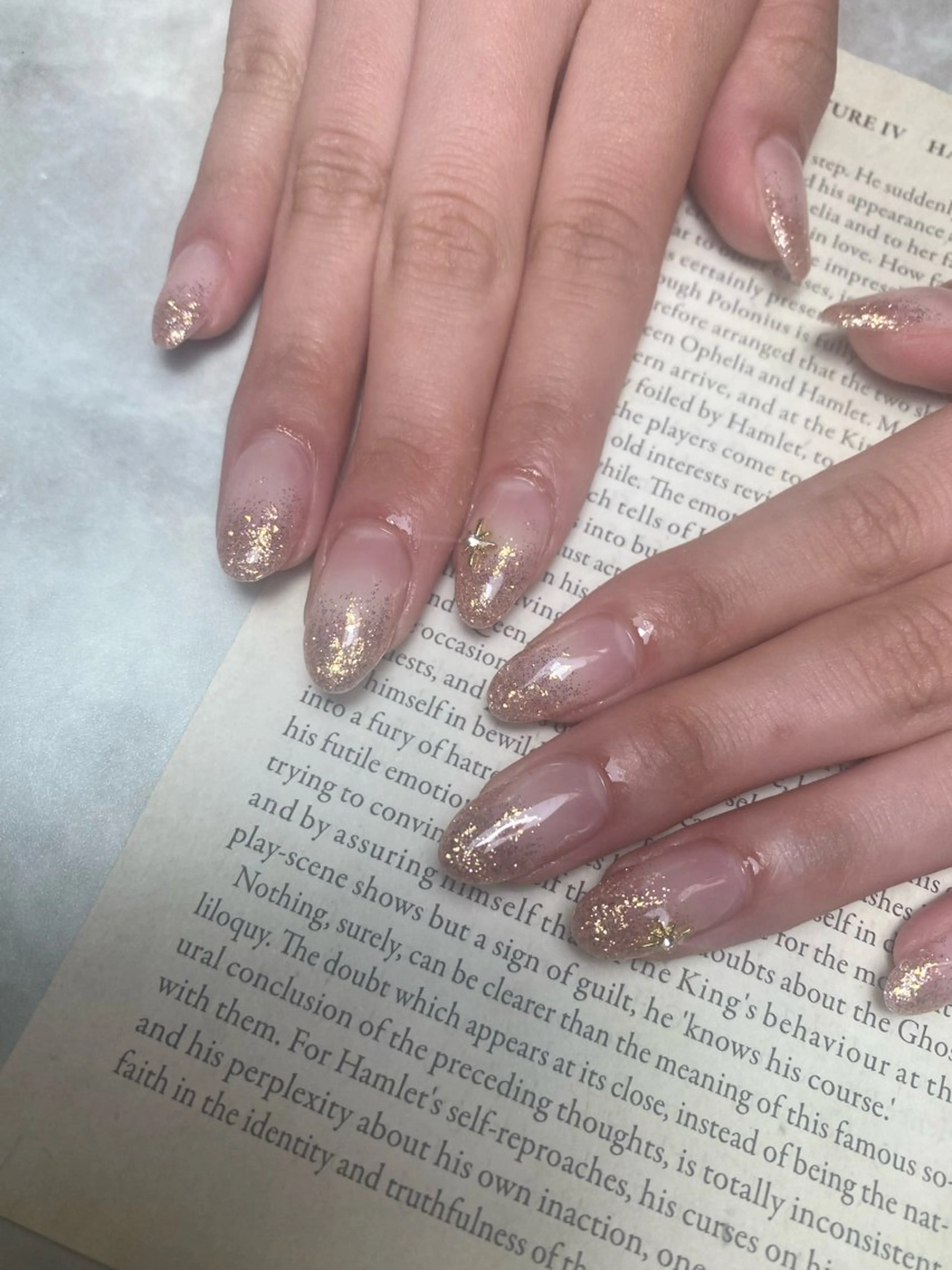 ネイル ラメ(グリッター) ラメグラデーション 🌿Charme🌿 MAIのネイルデザイン