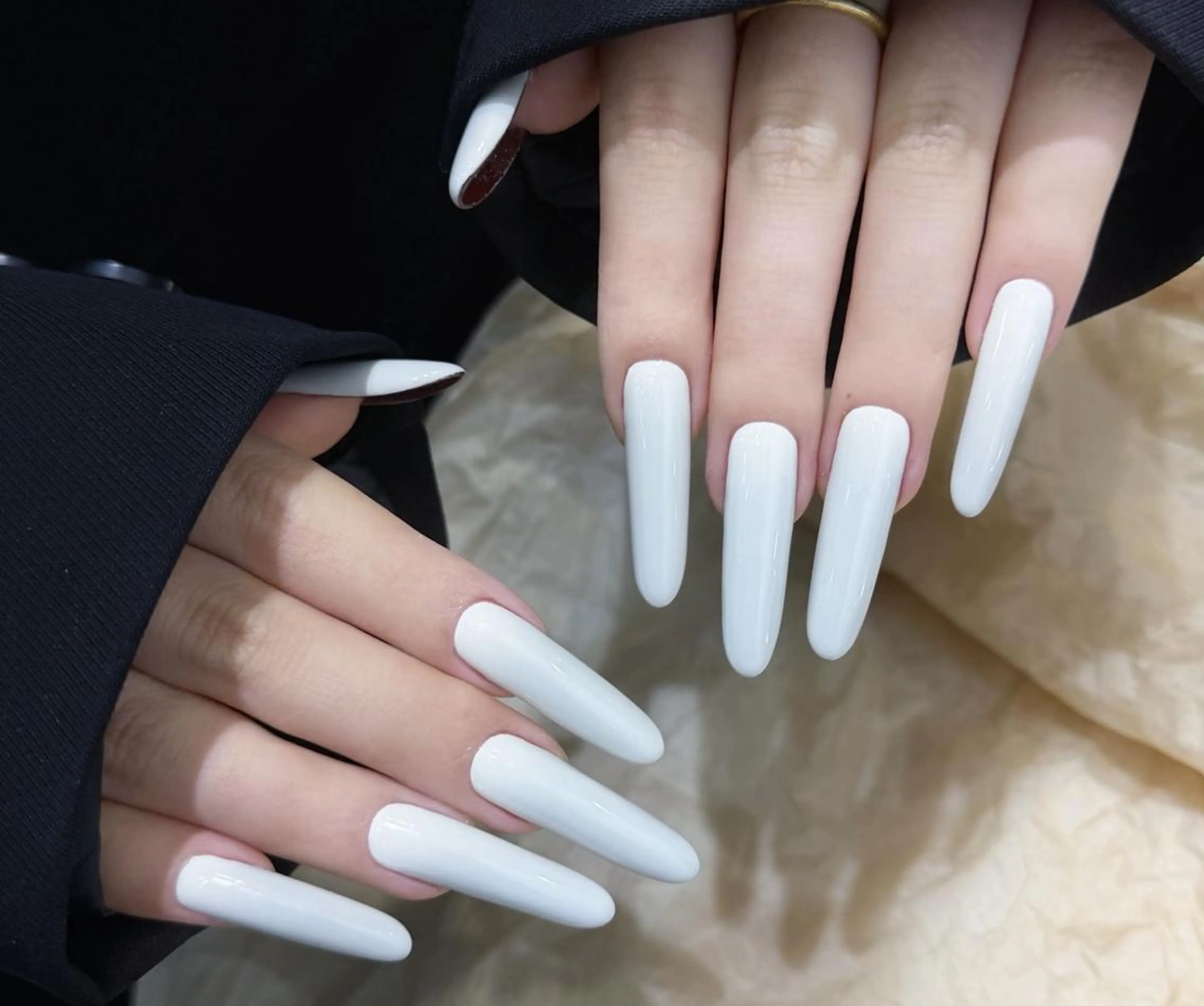 ネイル ロングネイル長さ出し 専門Spade Qのネイルデザイン