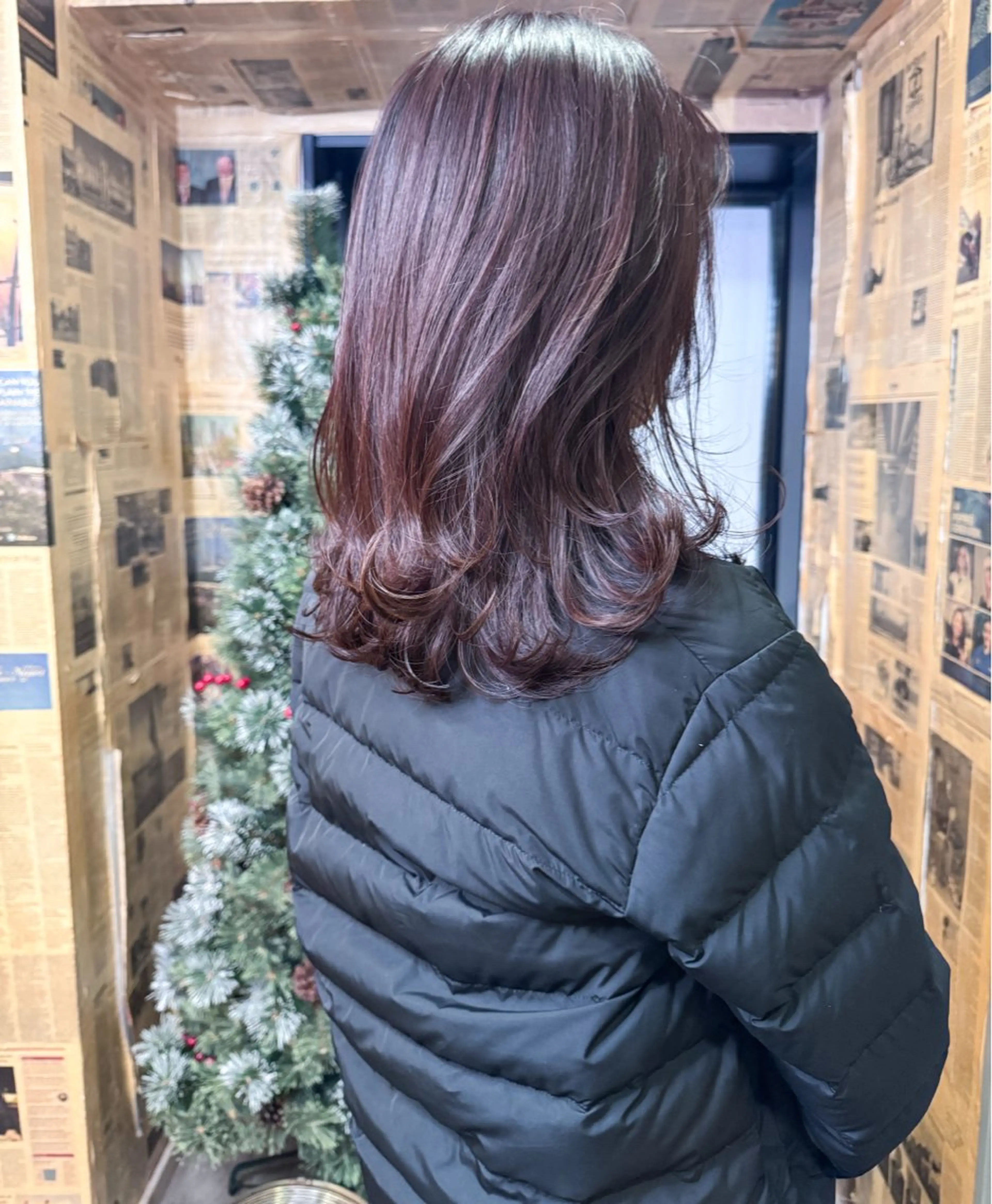 ミディアム カラー Chic シックのヘアスタイル