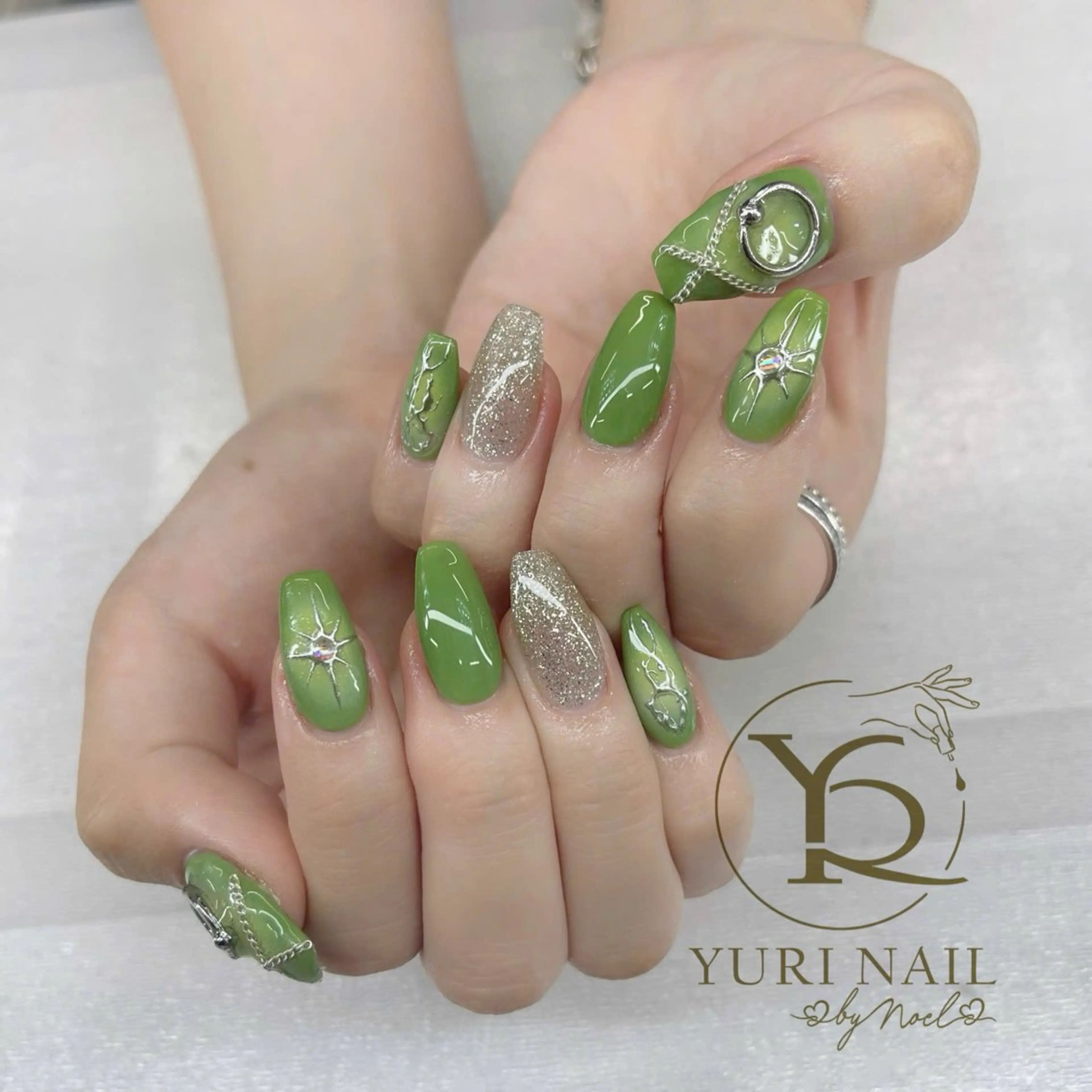 ネイル チークネイル フットネイル フレンチネイル グラデーション キラキラネイル YURI Nail Funabashiのネイルデザイン