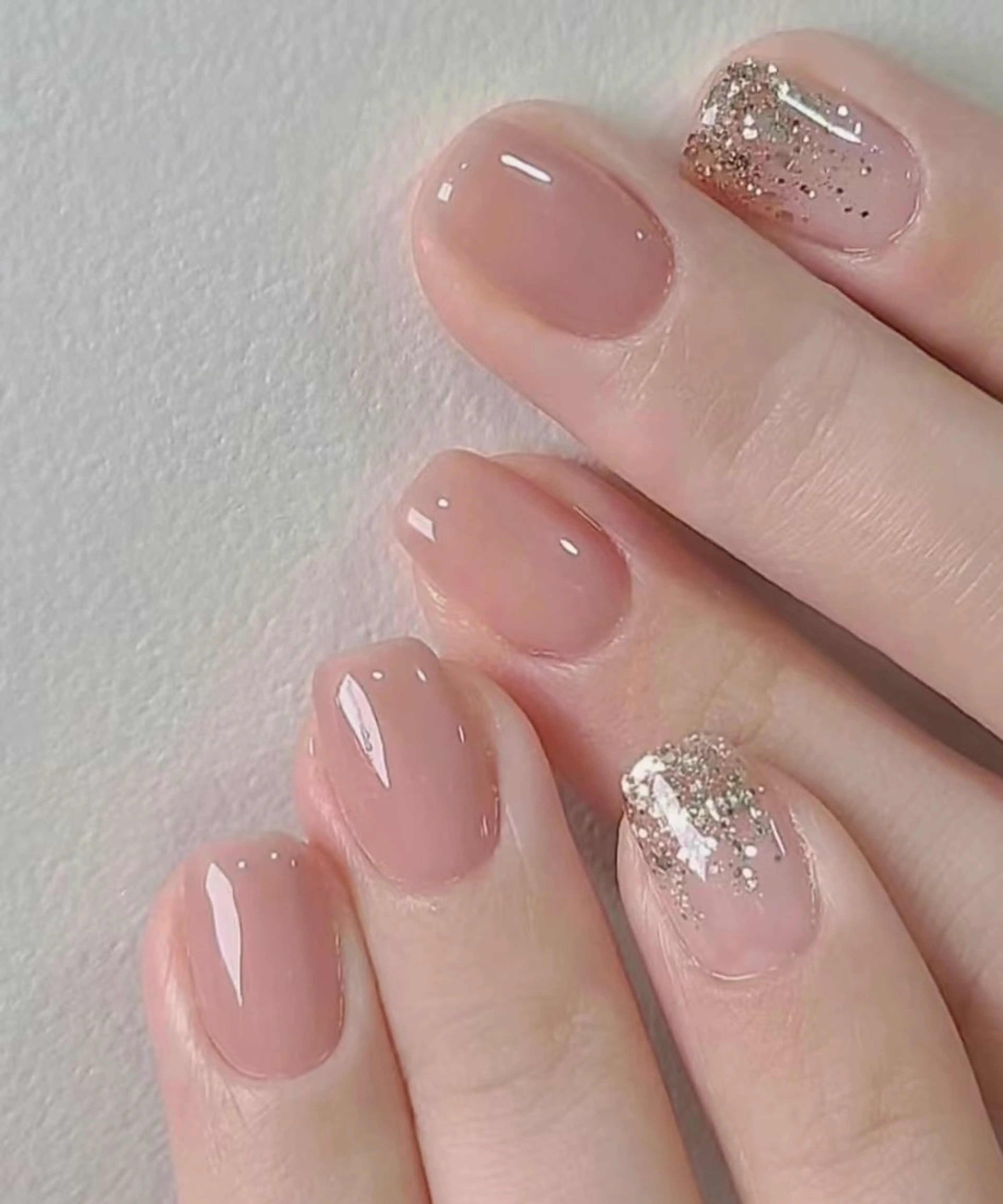 ネイル 高木 維麗絲のネイルデザイン