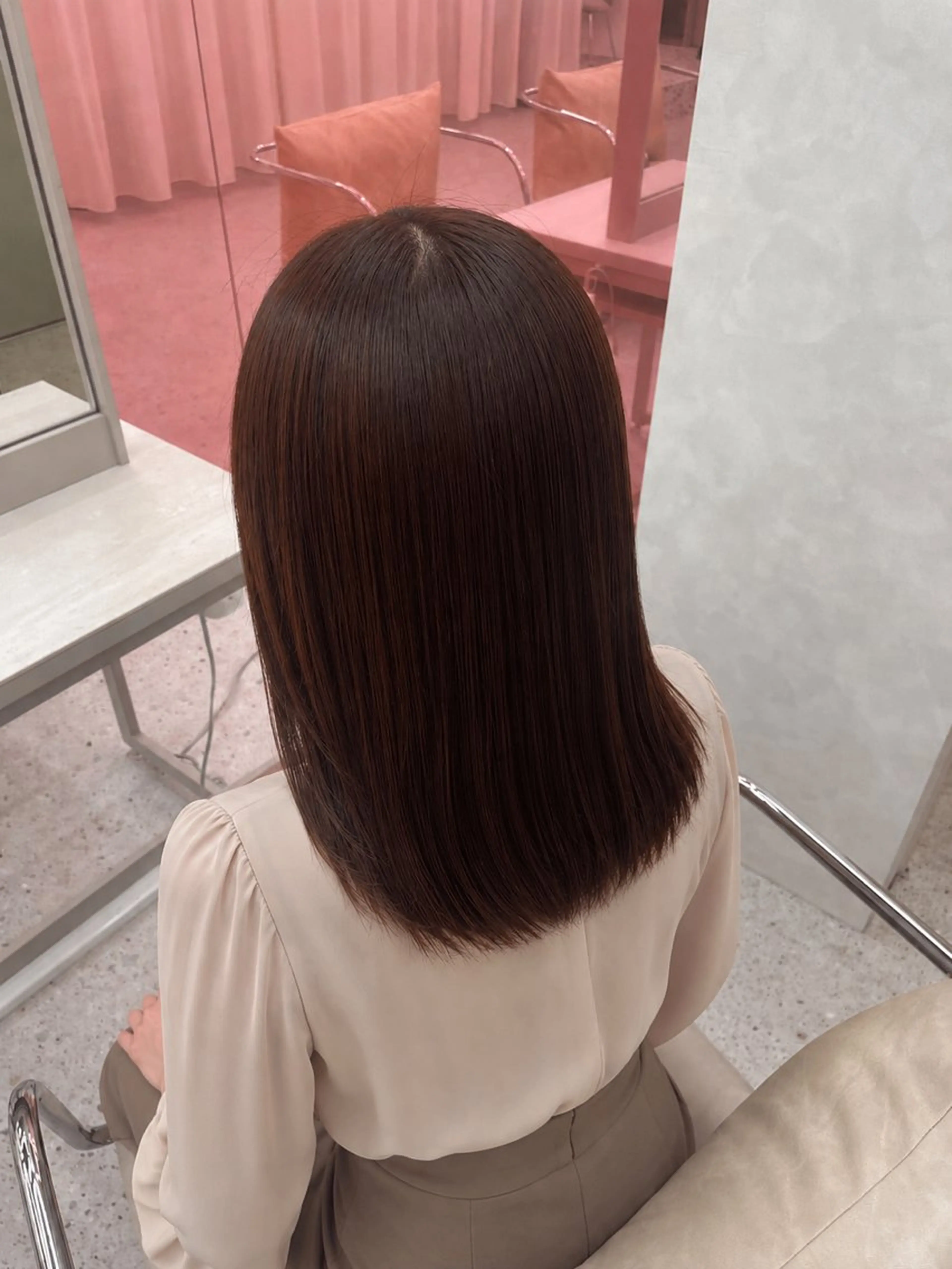 カラー ブラウンカラー ヘアカラー Hina／COCO ／艶カラーのヘアスタイル