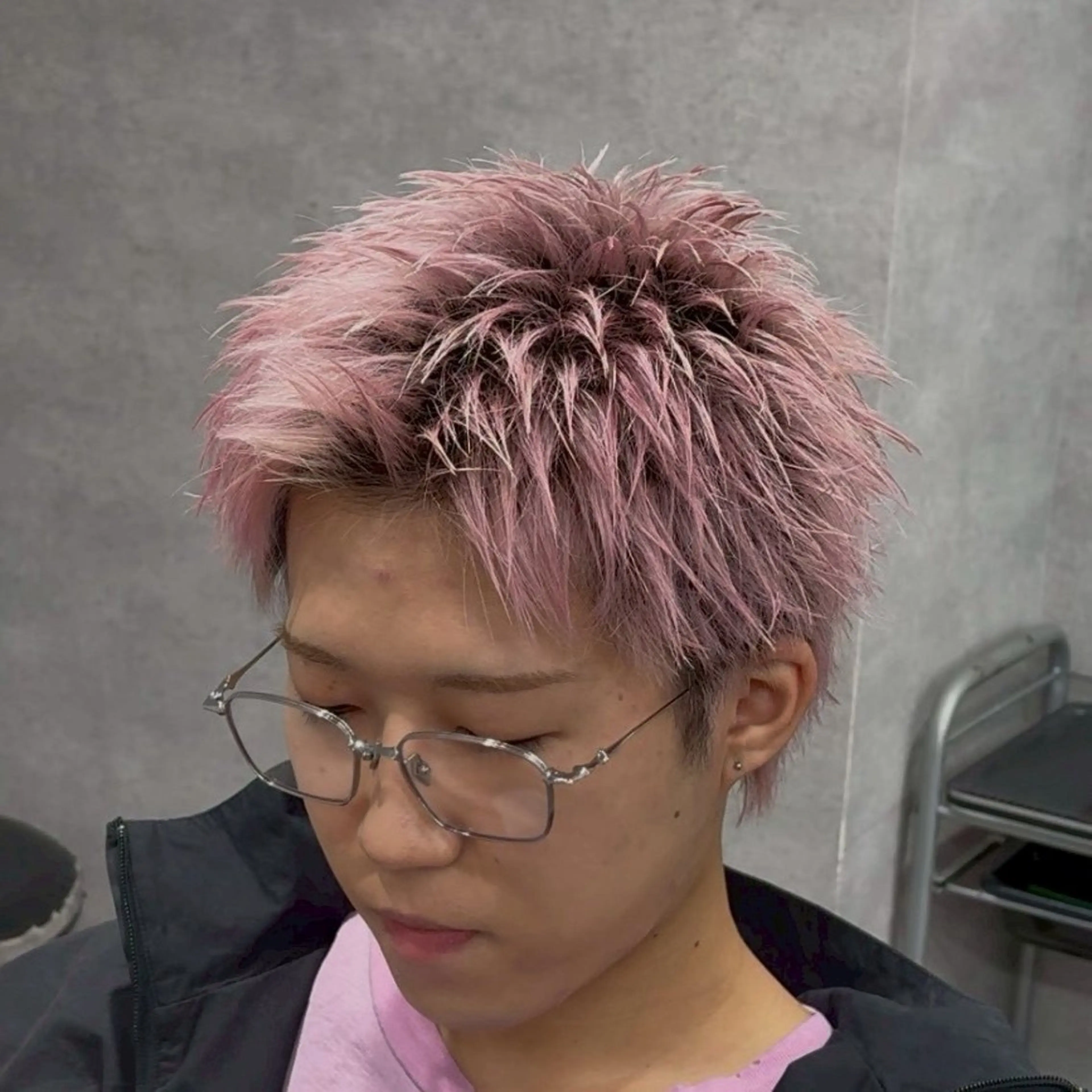 カラー ヘアカラー スパイキー/ロン毛/ フェザー/トムのヘアスタイル