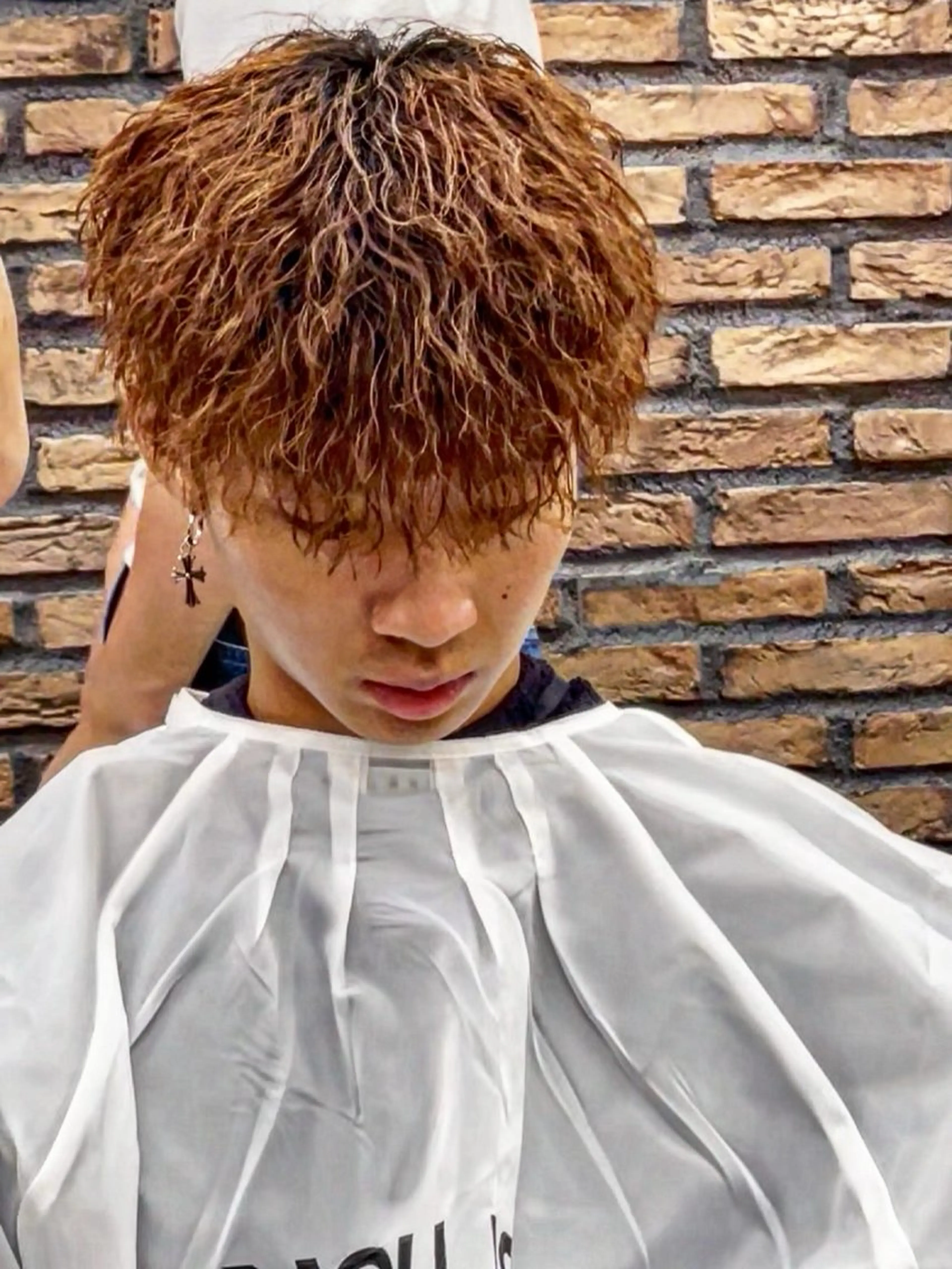 パーマ メンズ センターパート メンズハイライト メンズメッシュ マッシュ メンズパーマ カット パーマ 波巻き/サーフカール 🌊吉野裕稀のヘアスタイル