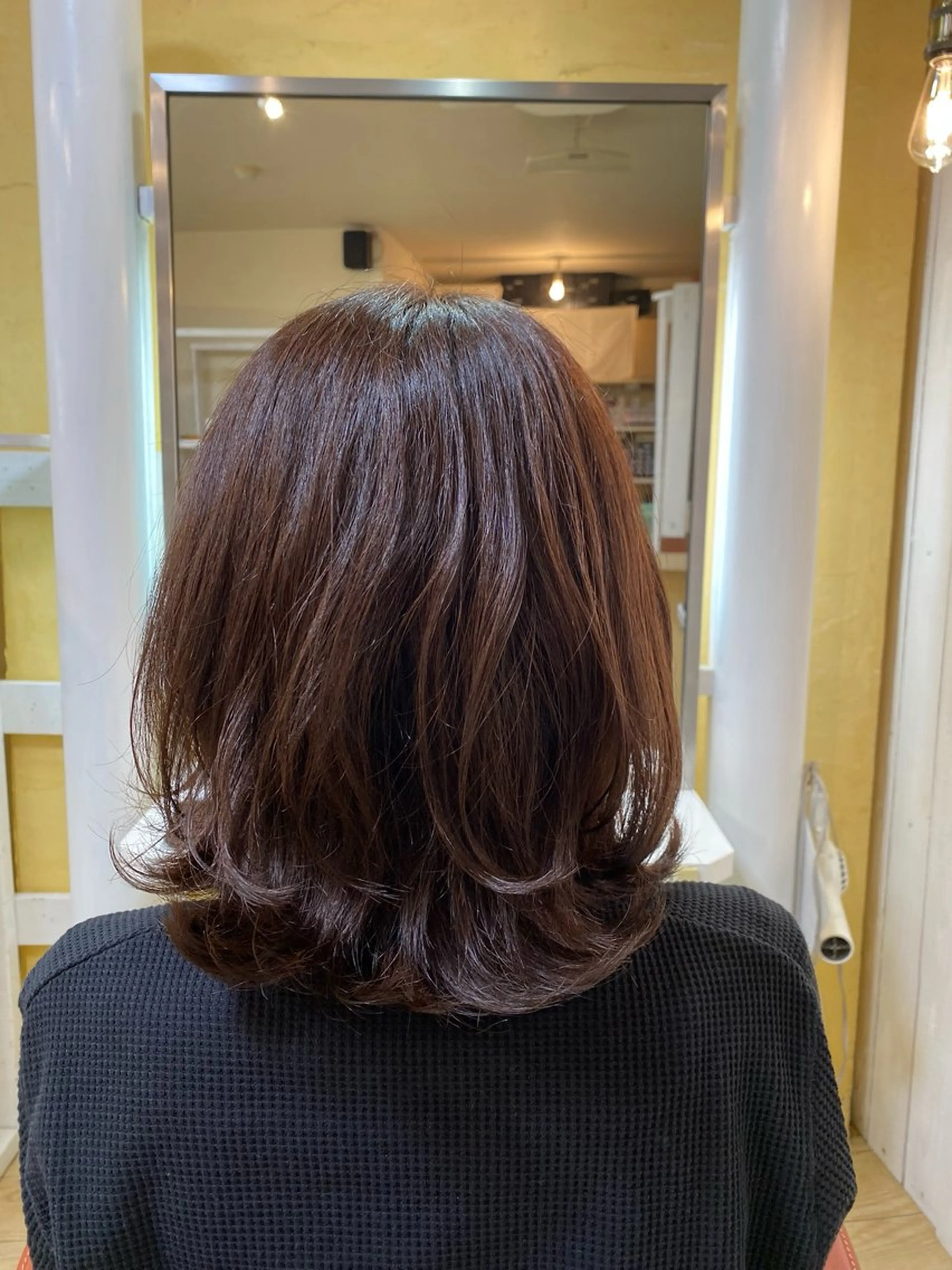 ミディアム カラー ヘアアレンジ 岩谷 美香のヘアスタイル