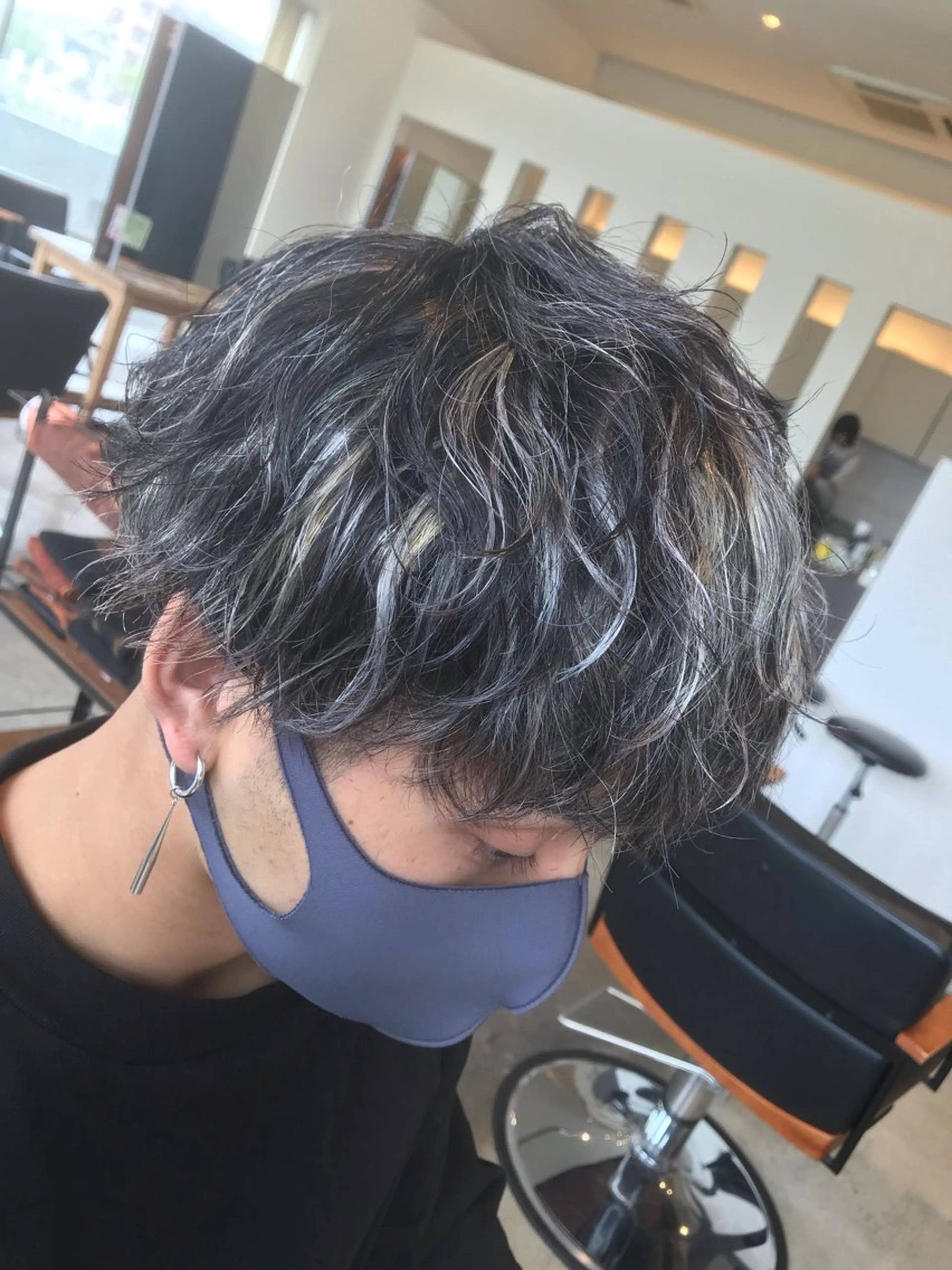 カラー パーマ メンズ メンズメッシュ メンズパーマ 波巻きパーマ メッシュ hair make addict (ヘアーメイク アディクト)所属・addict⭐️ 江川　颯也💎のヘアスタイル