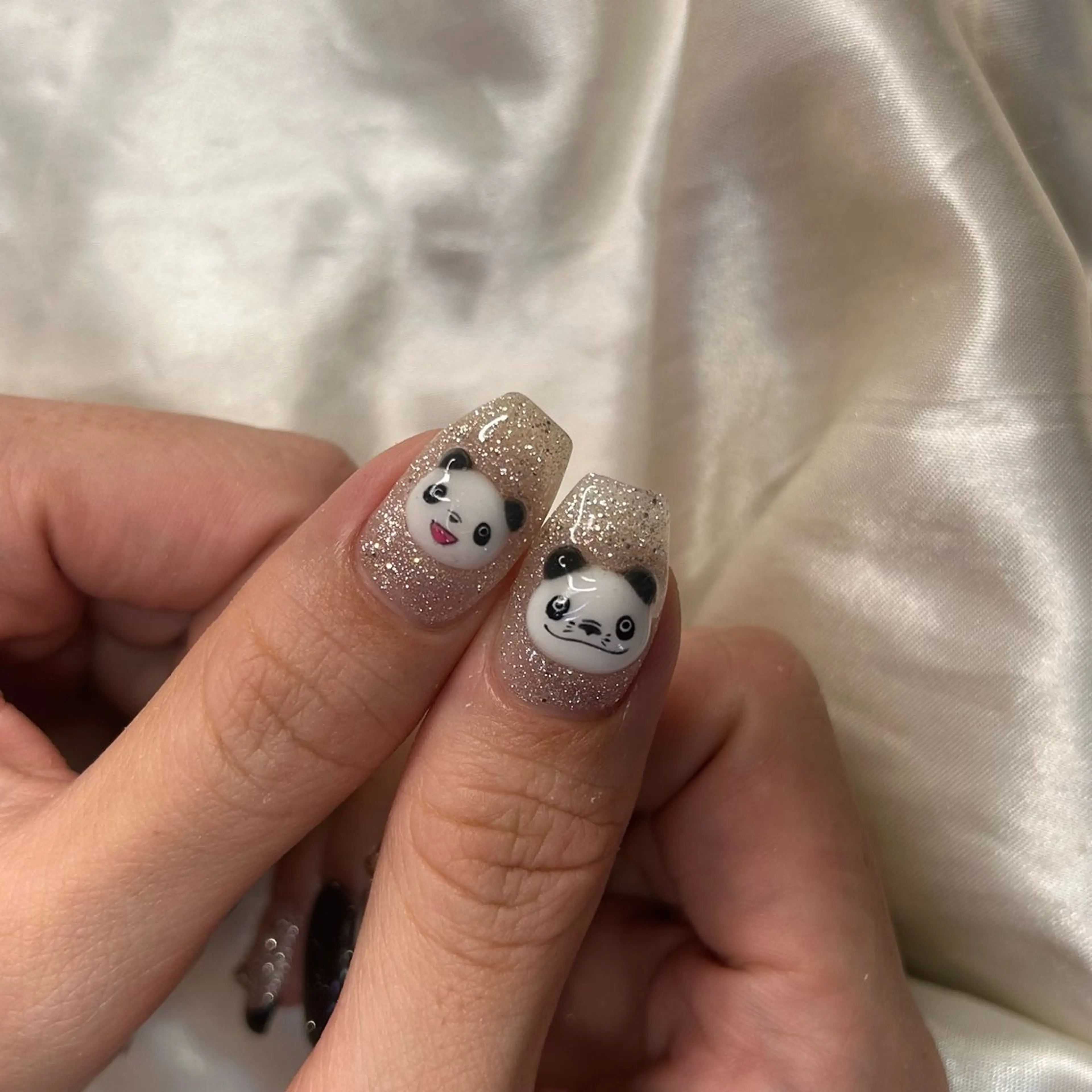 ネイル 西岡 杏のネイルデザイン