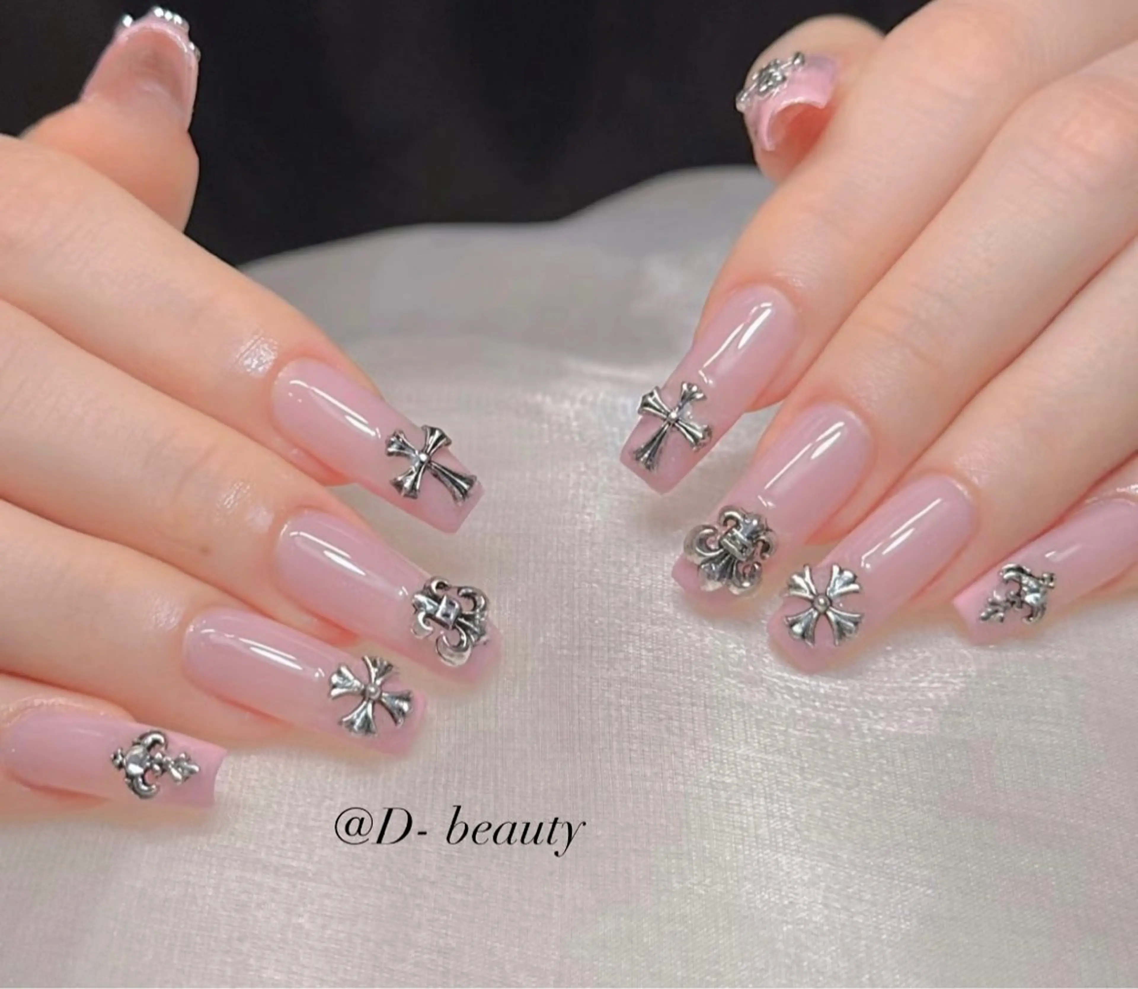 ネイル ハンドネイル D-BEAUTY Nailsalonのネイルデザイン