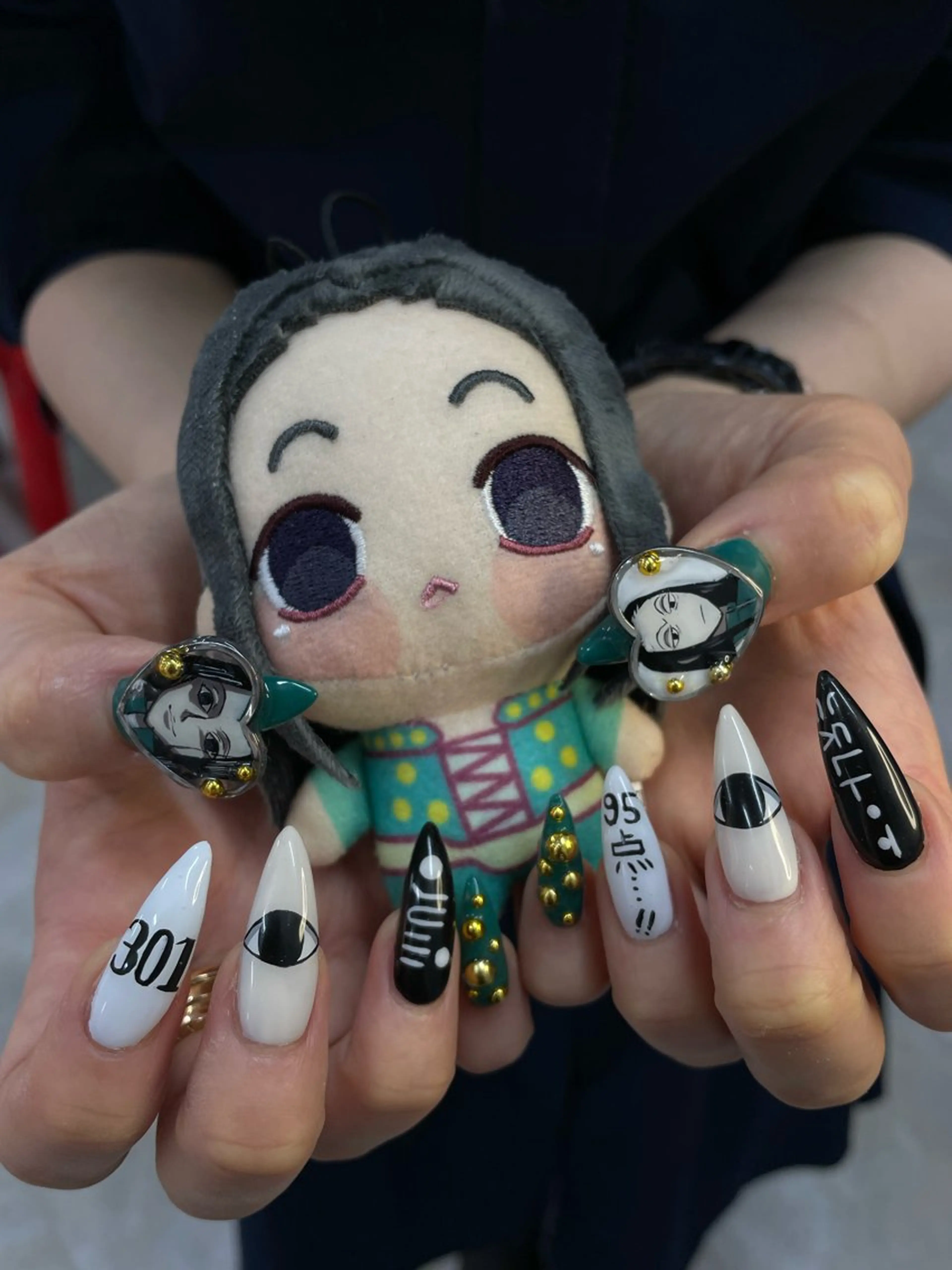 ネイル ハンドネイル ひめか🫁 推し概念・個性派のネイルデザイン