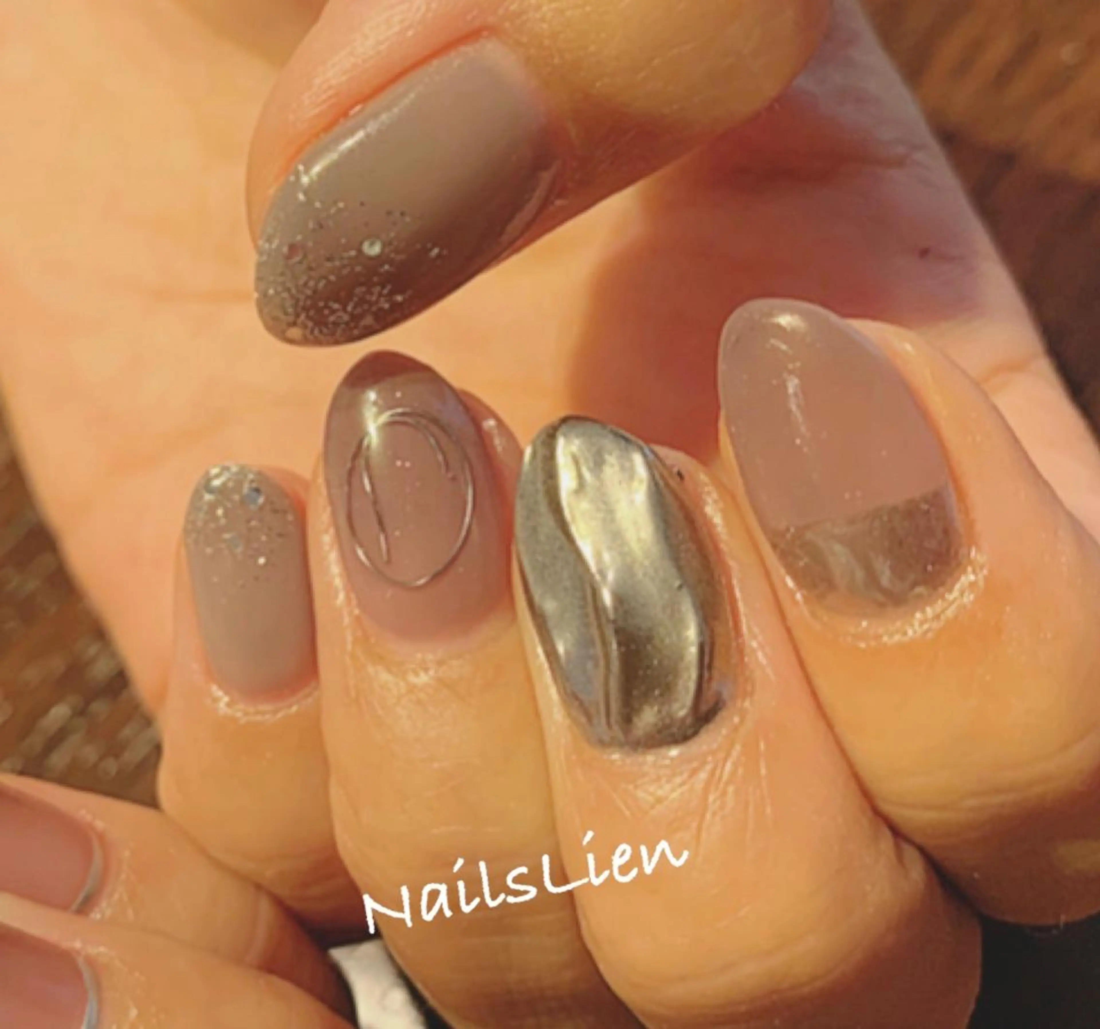 ネイル ミラーネイル ワンカラーネイル 冬ネイル studio e n / RiNのネイルデザイン