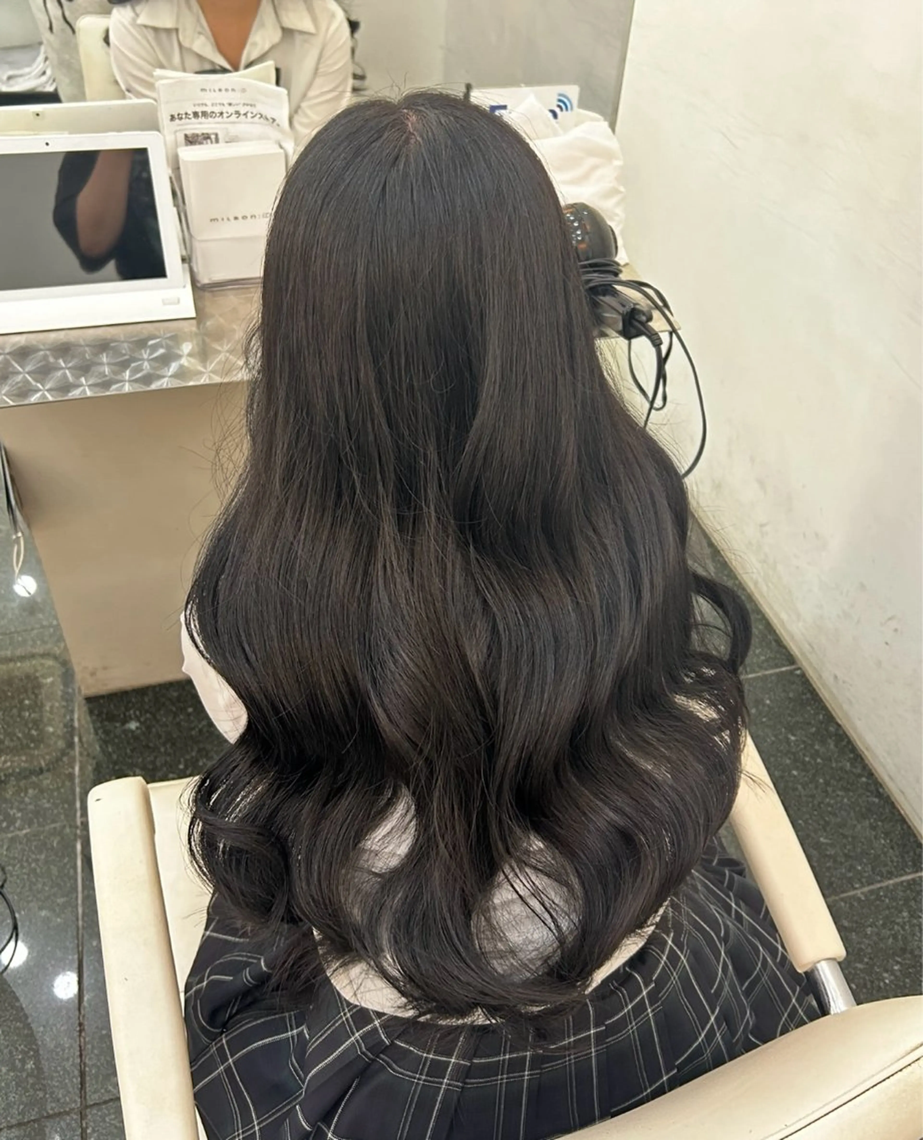 ロング カラー 黒髪 ヘアカラー ガーリー×韓国🎀 ⟡.·天野結良⟡.·のヘアスタイル