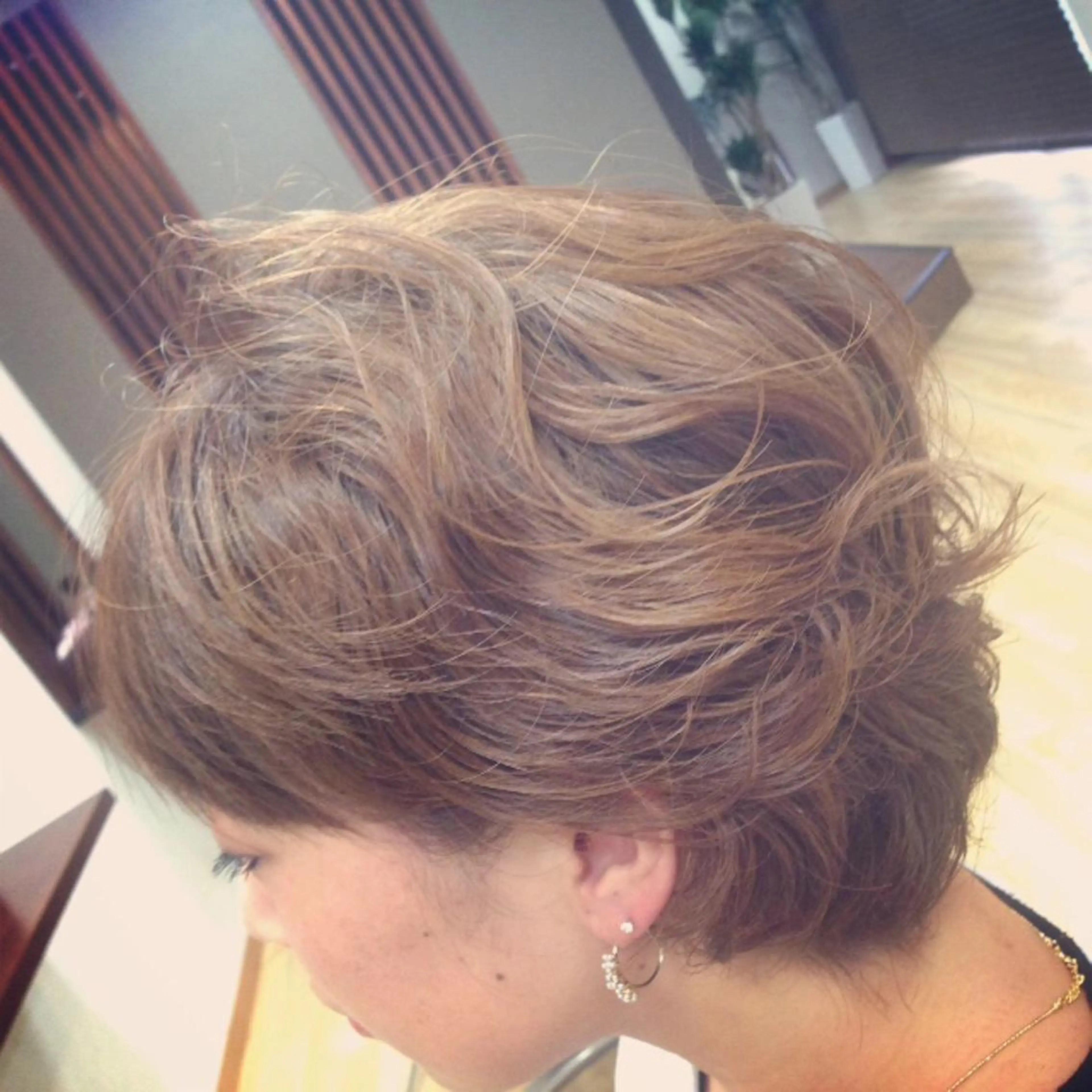 ショート 菊池 邦之のヘアスタイル