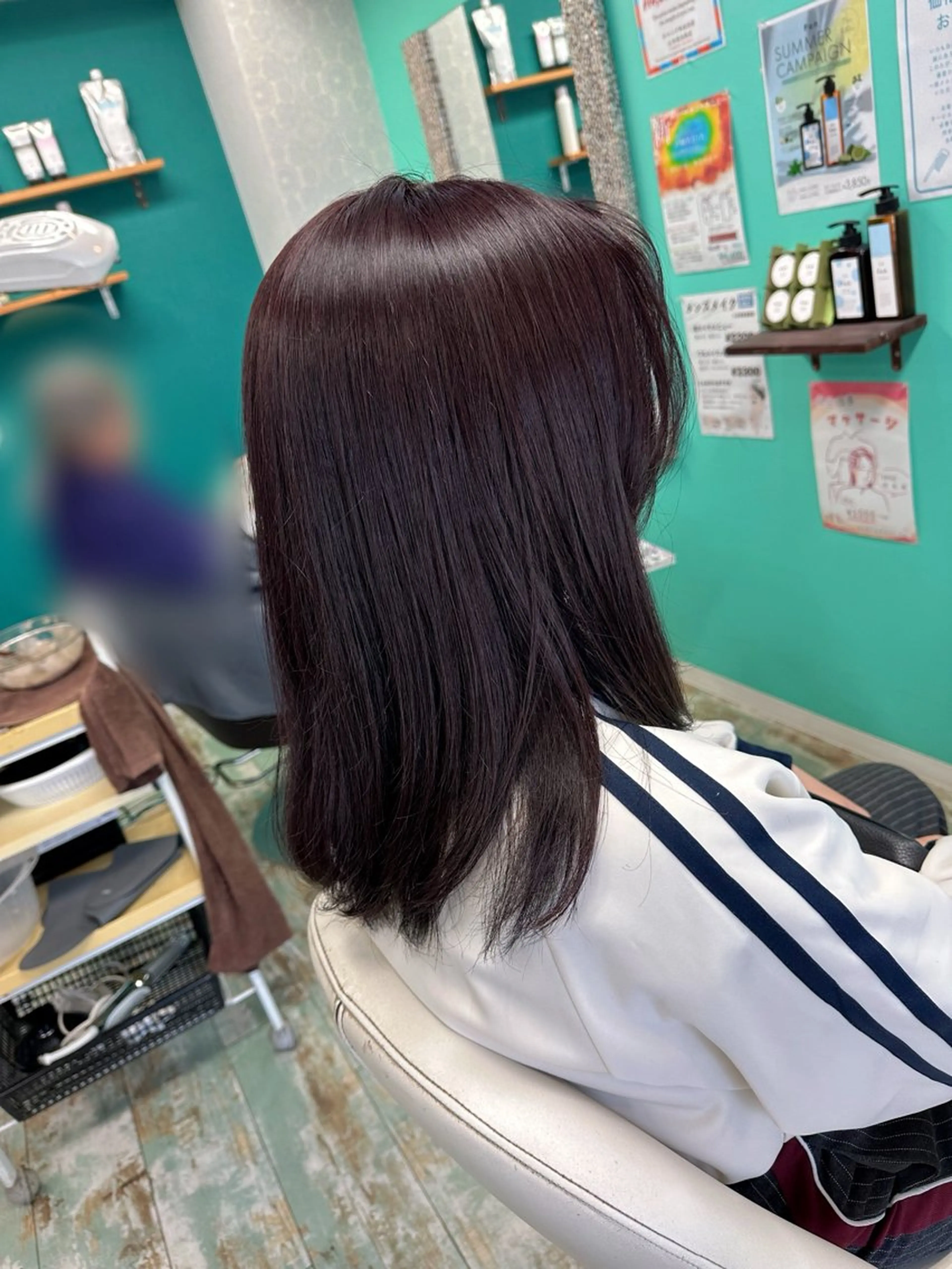 セミロング ヘアカラー 三原 友美のヘアスタイル
