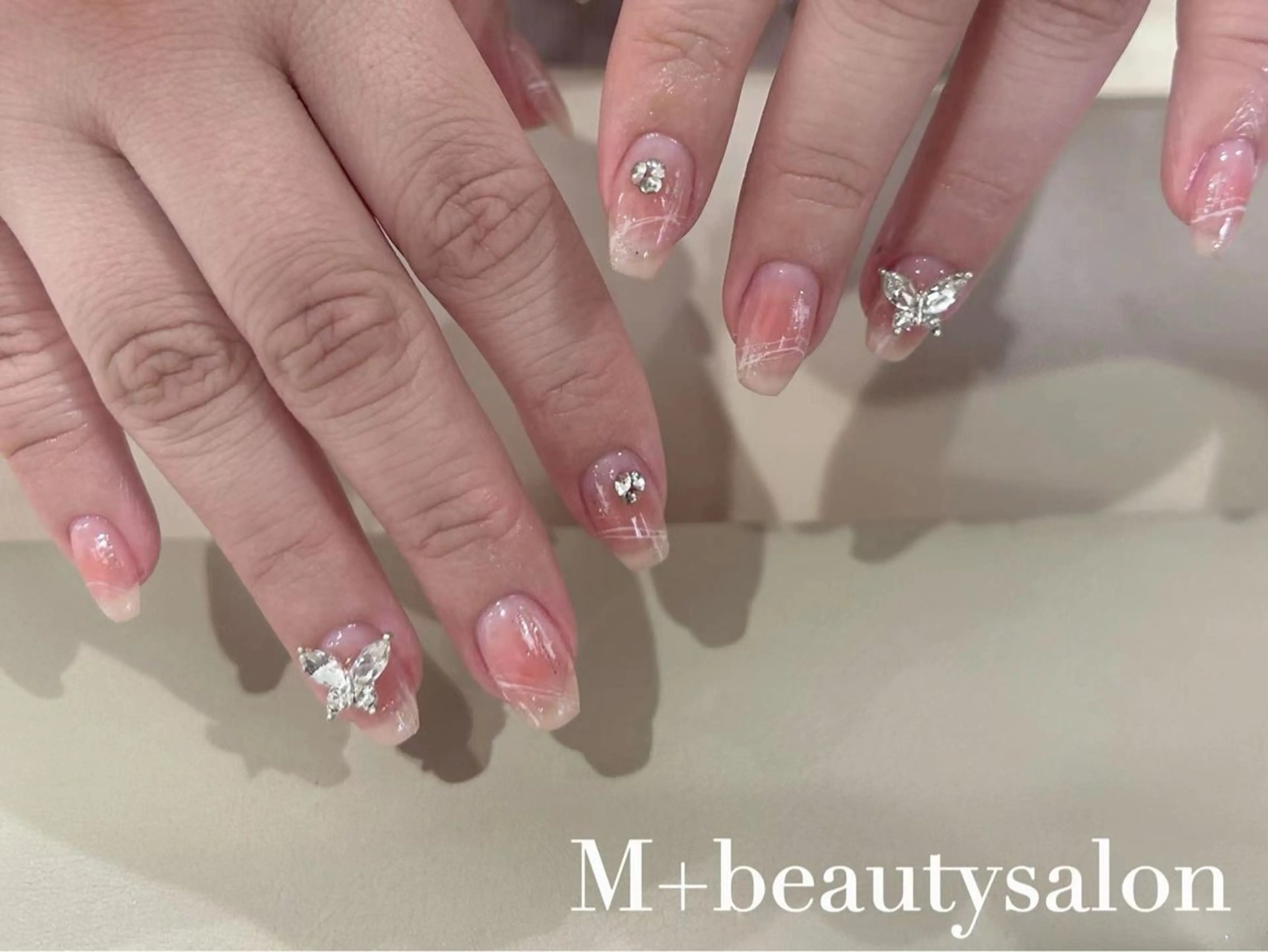 ネイル M+  Beauty Salonのネイルデザイン