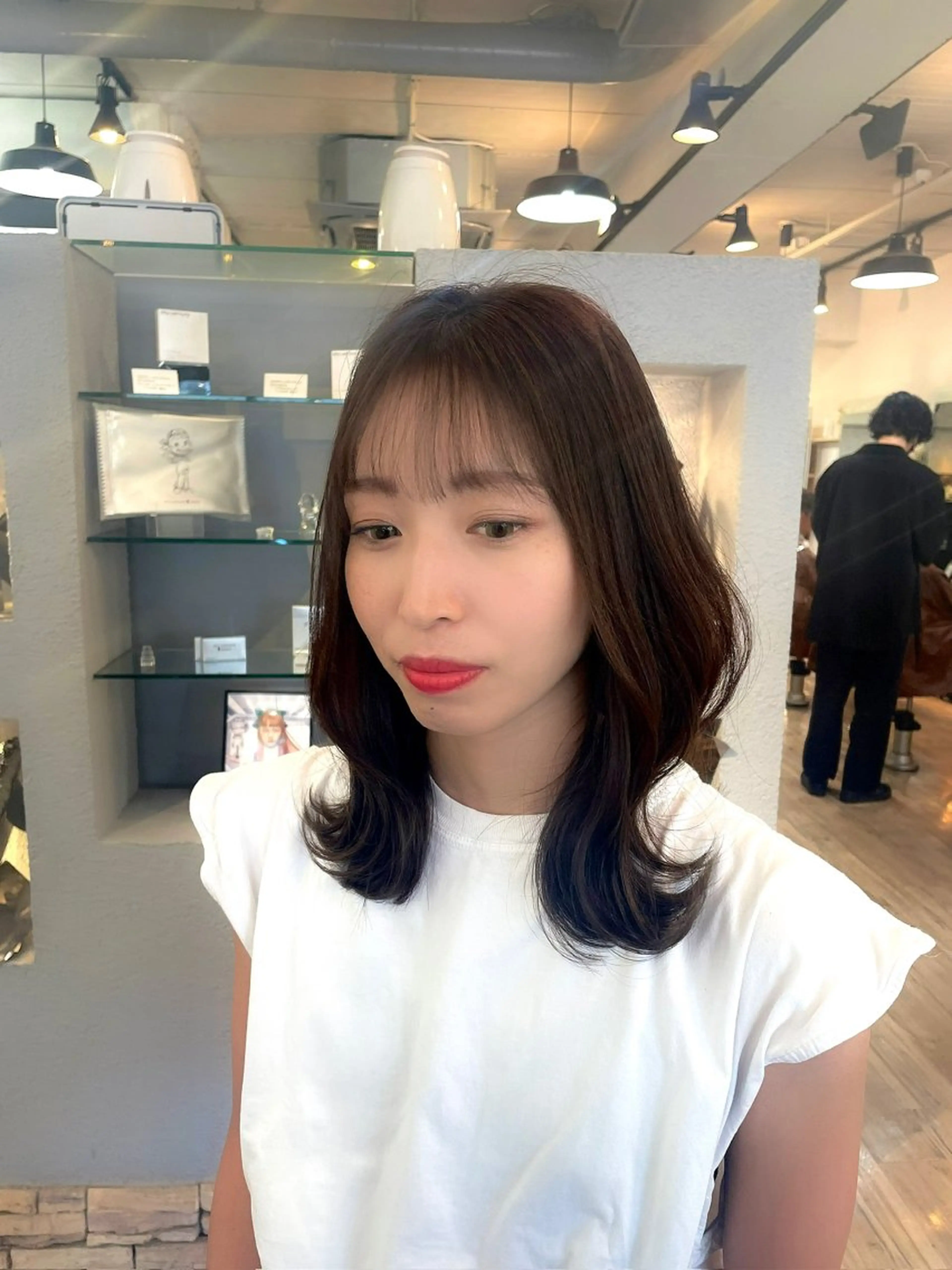 セミロング カラー VISAGE ba.sk 金子詩帆のヘアスタイル