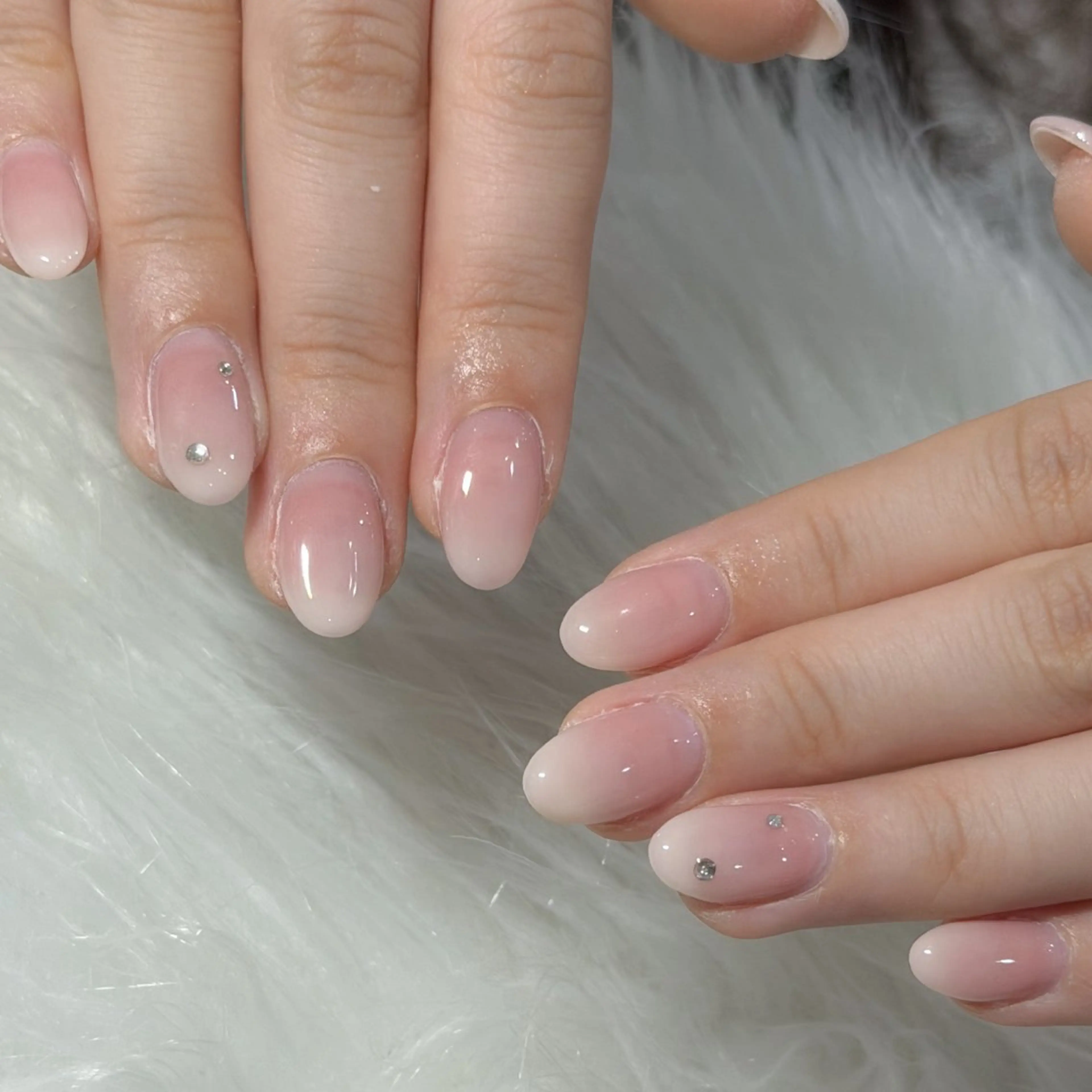 ネイル ハンドネイル フットネイル LAVISH nanamiのネイルデザイン