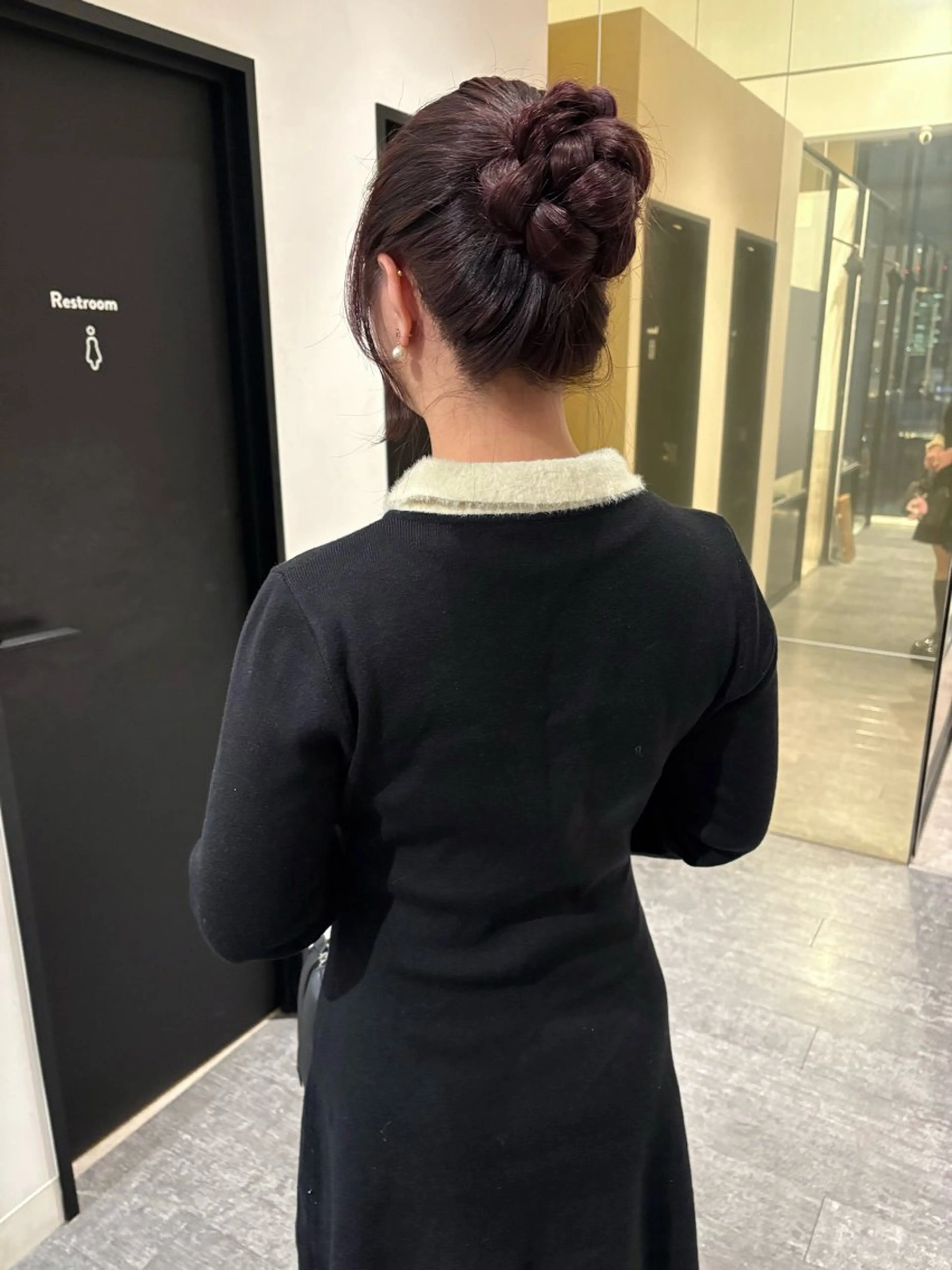 ロング ヘアアレンジ 結婚式・ブライダル ヘアセット mao | 柔らか艶カラー🫧のヘアスタイル