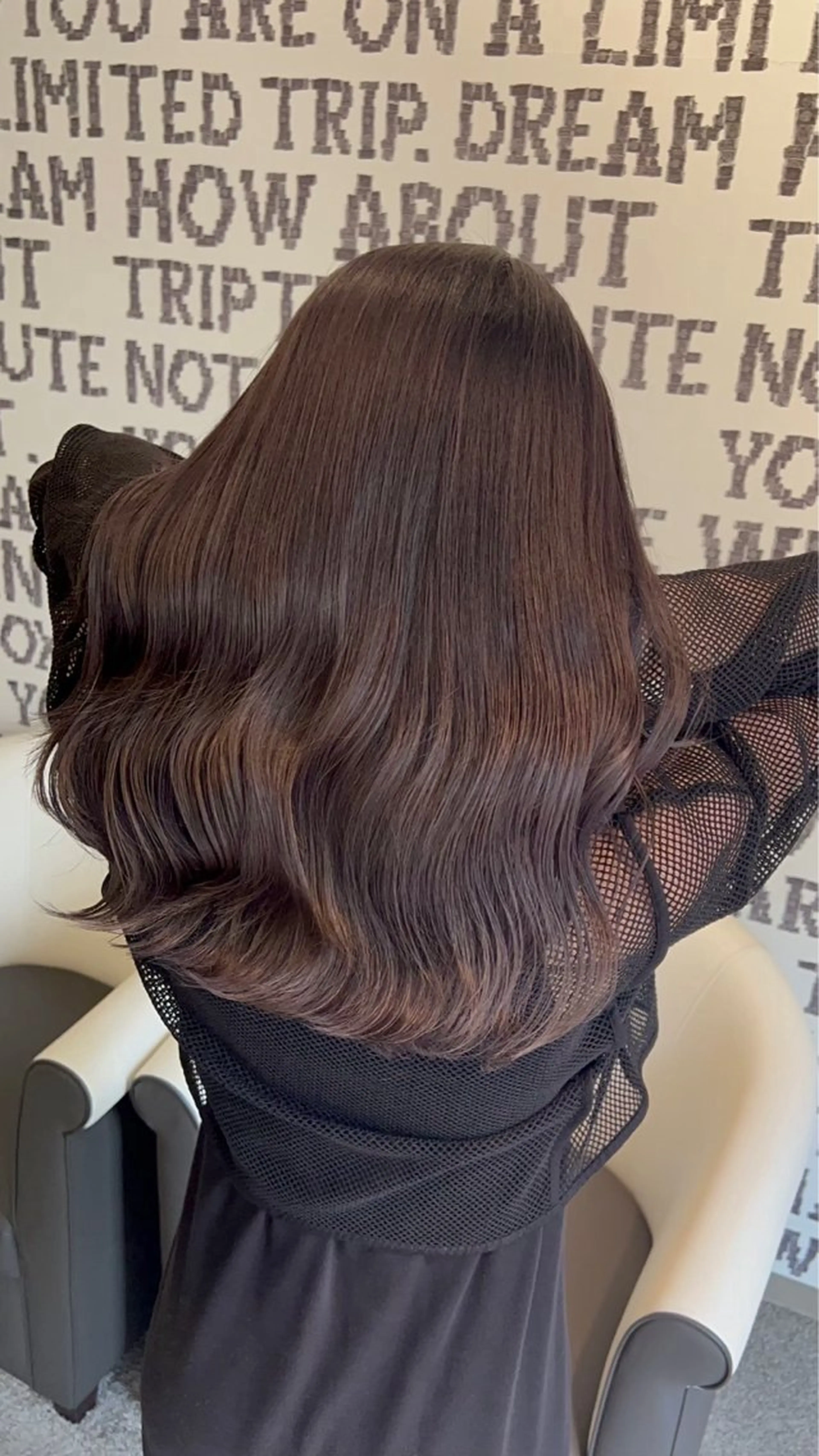 ロング カラー 透明感カラー Eir-LUXE- なえのヘアスタイル