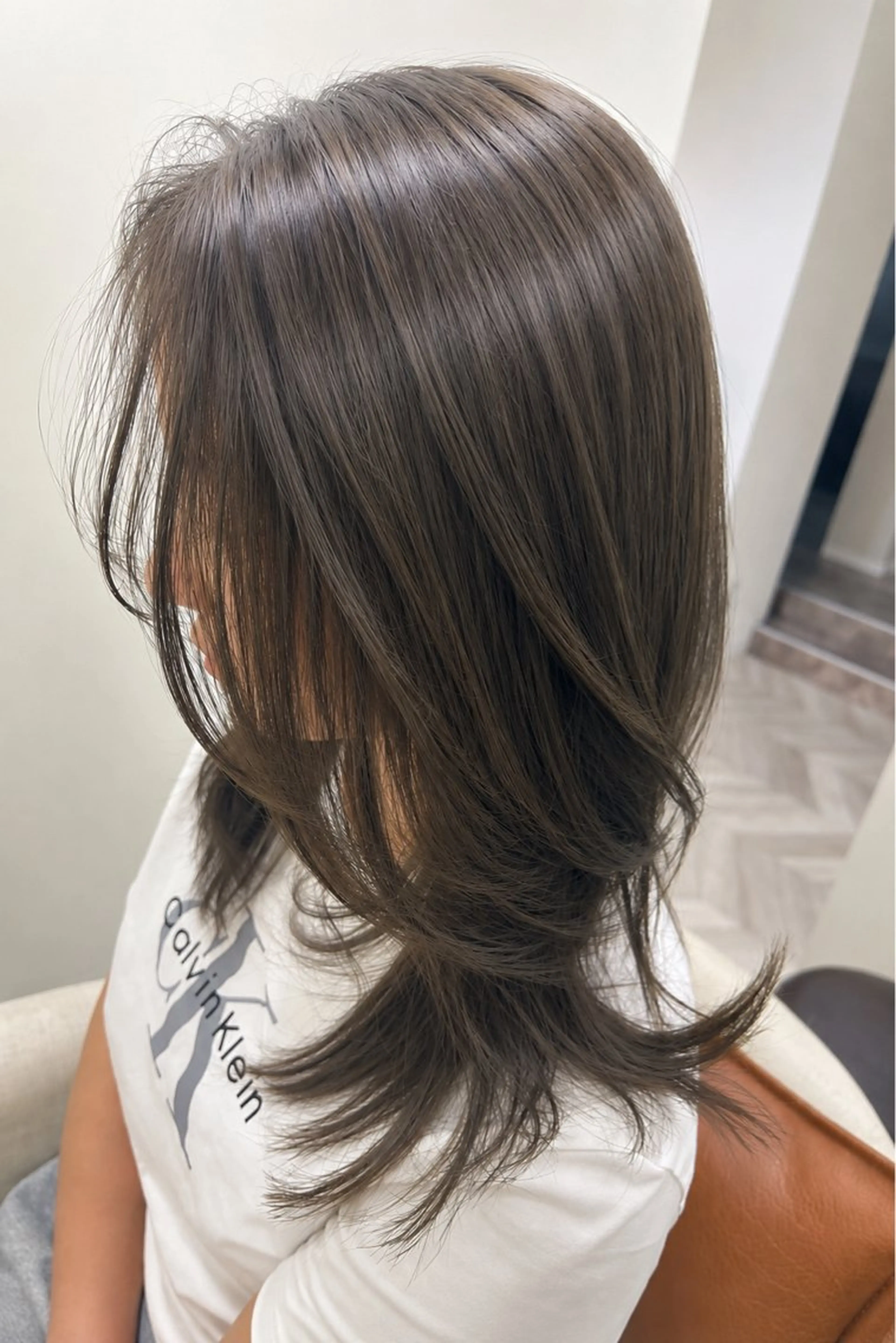 セミロング カラー 深谷 真見のヘアスタイル