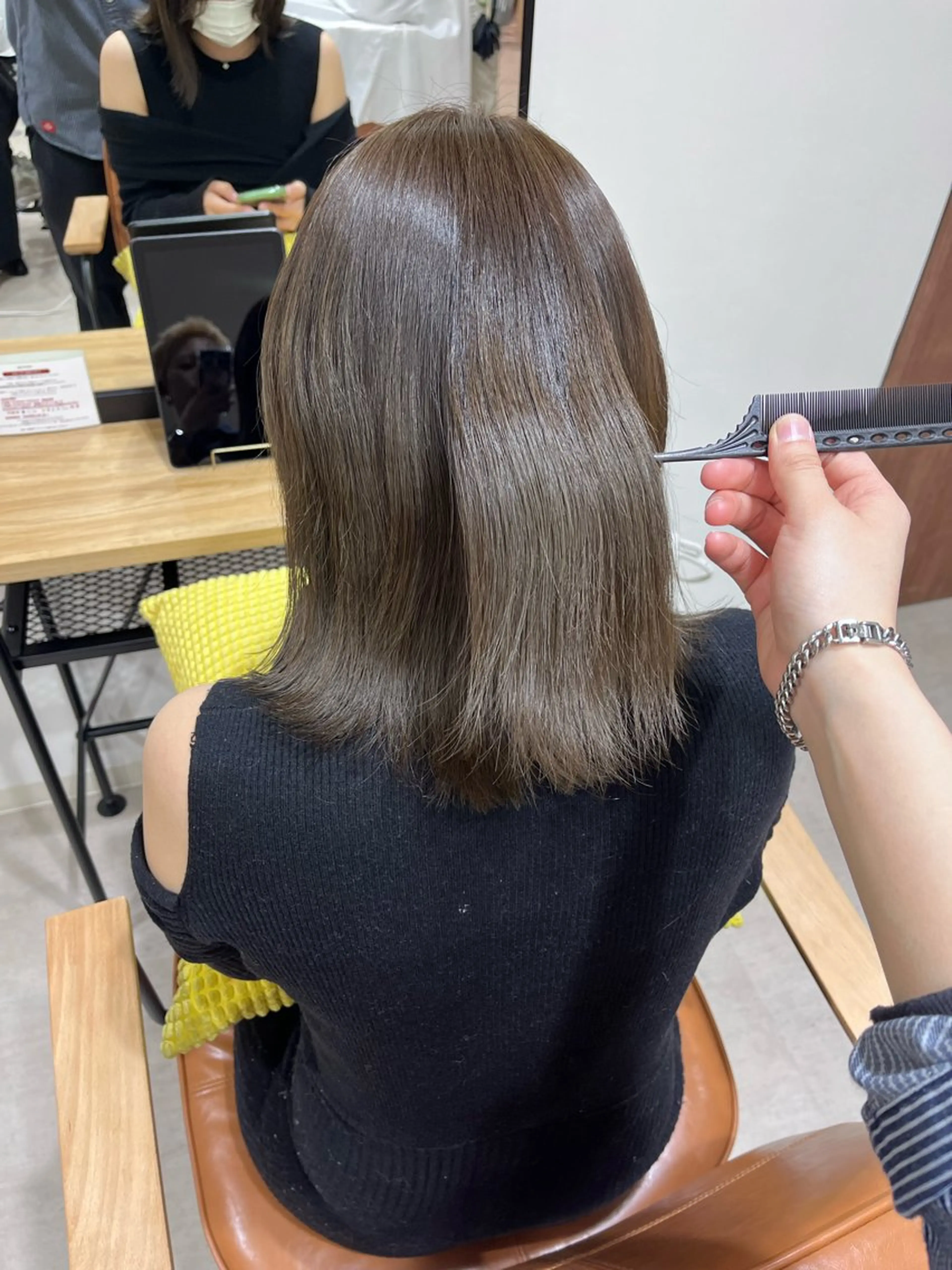 カラー NEIRO/透明感 カラー/グレージュのヘアスタイル