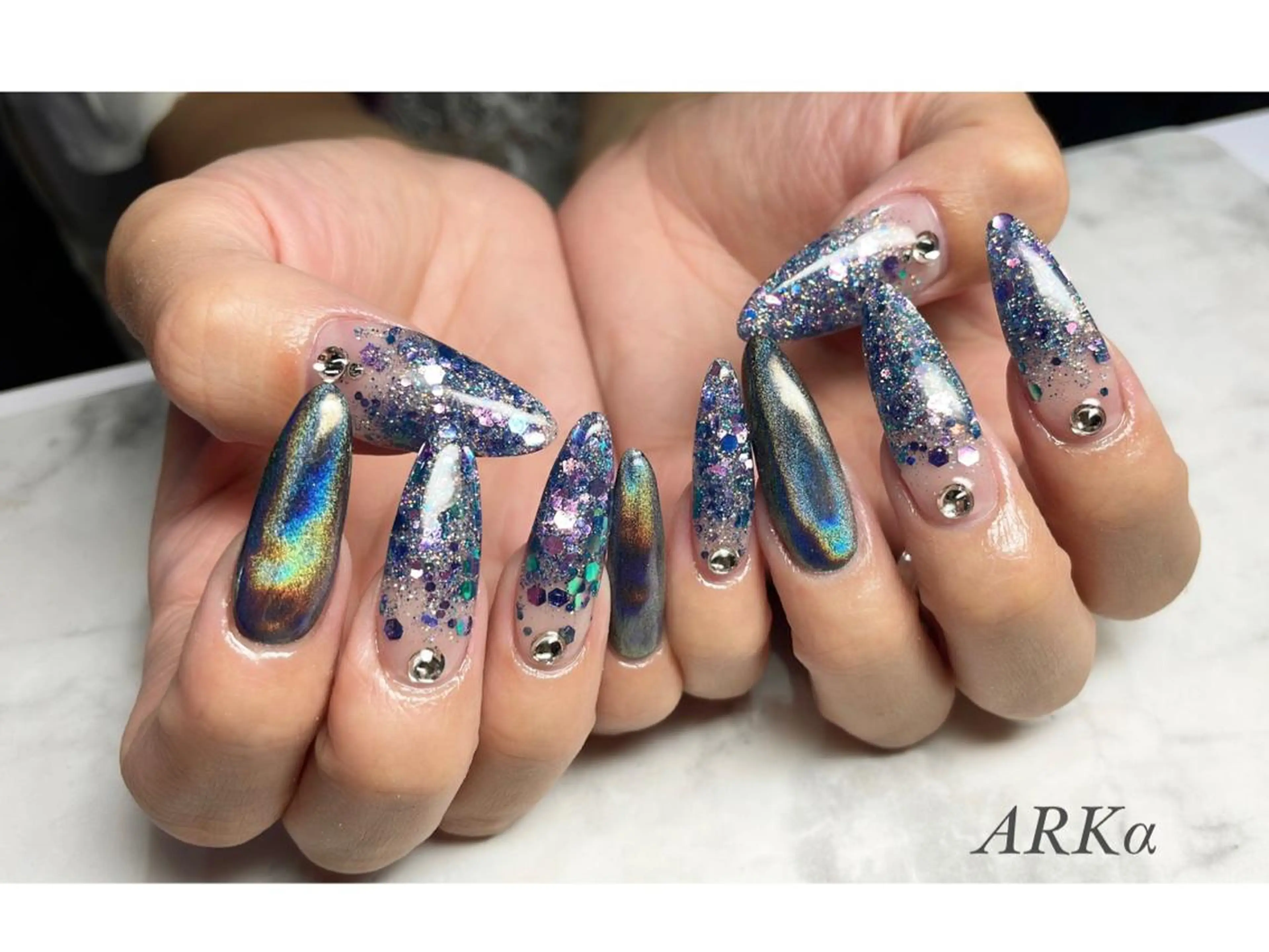 ネイル ミラーネイル ハンドネイル ARKα Nishiのネイルデザイン