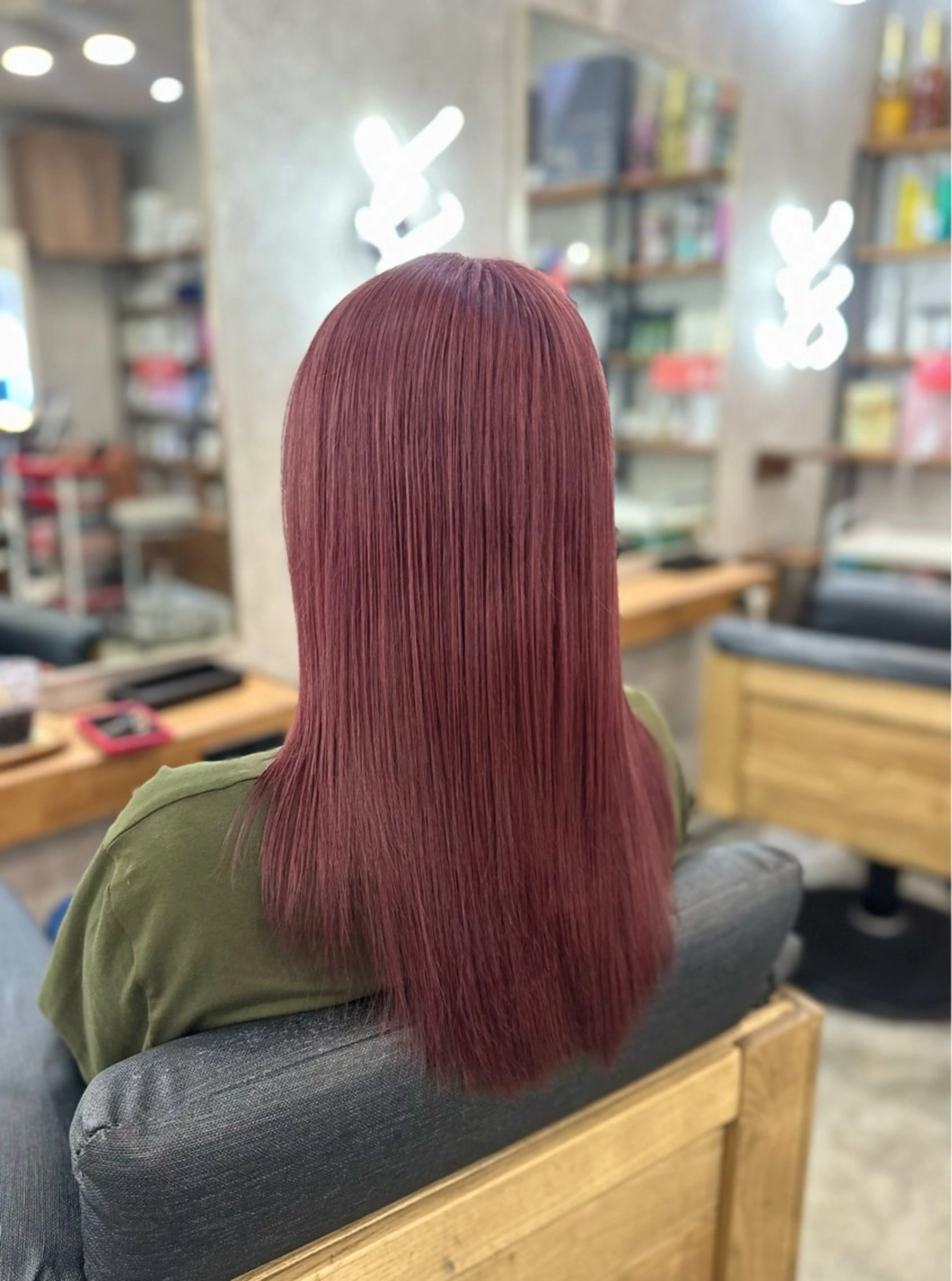 ミディアム ヘアカラー MOURI CHISATOのヘアスタイル