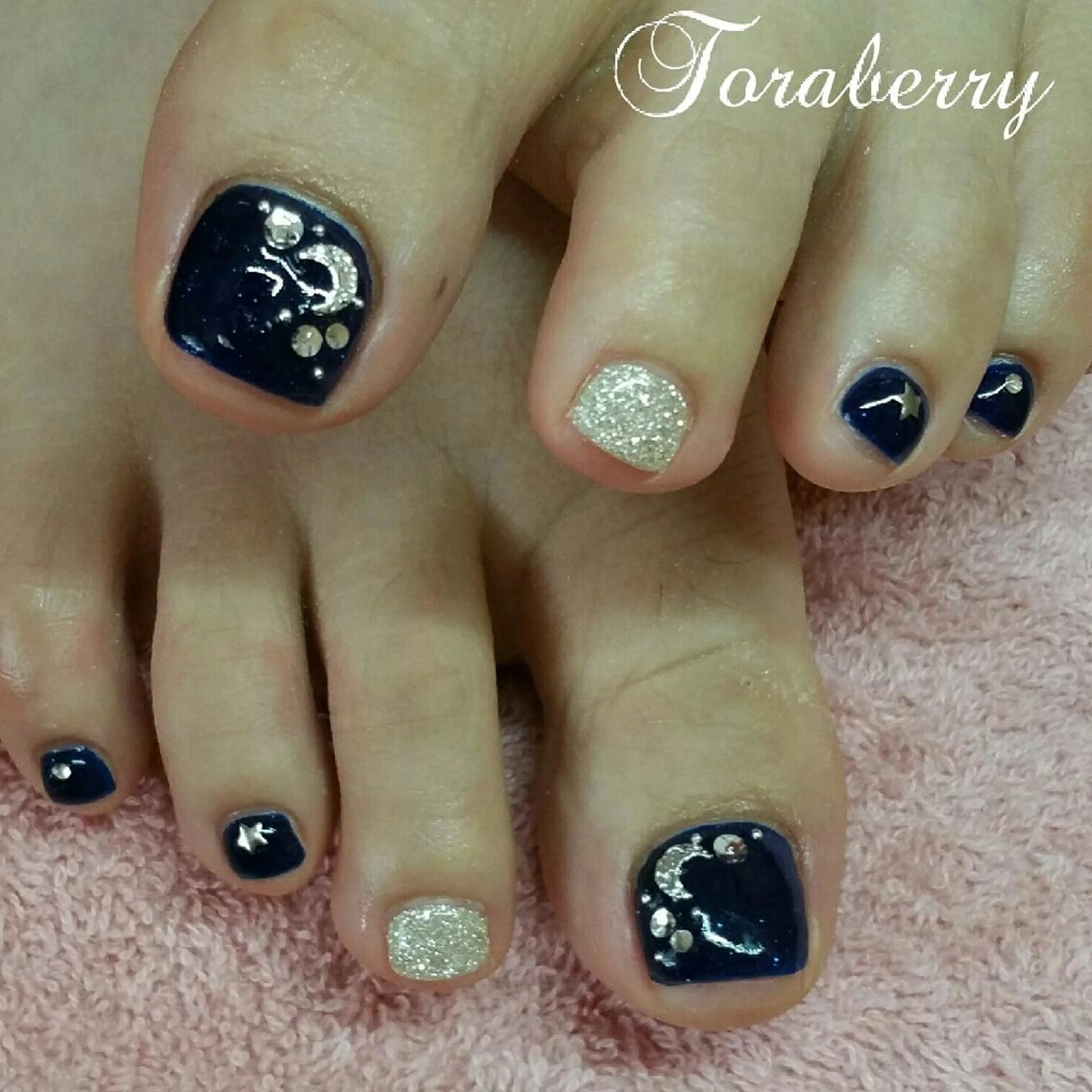 ネイル ネイビー フットネイル ネイリスト なつみのネイルデザイン