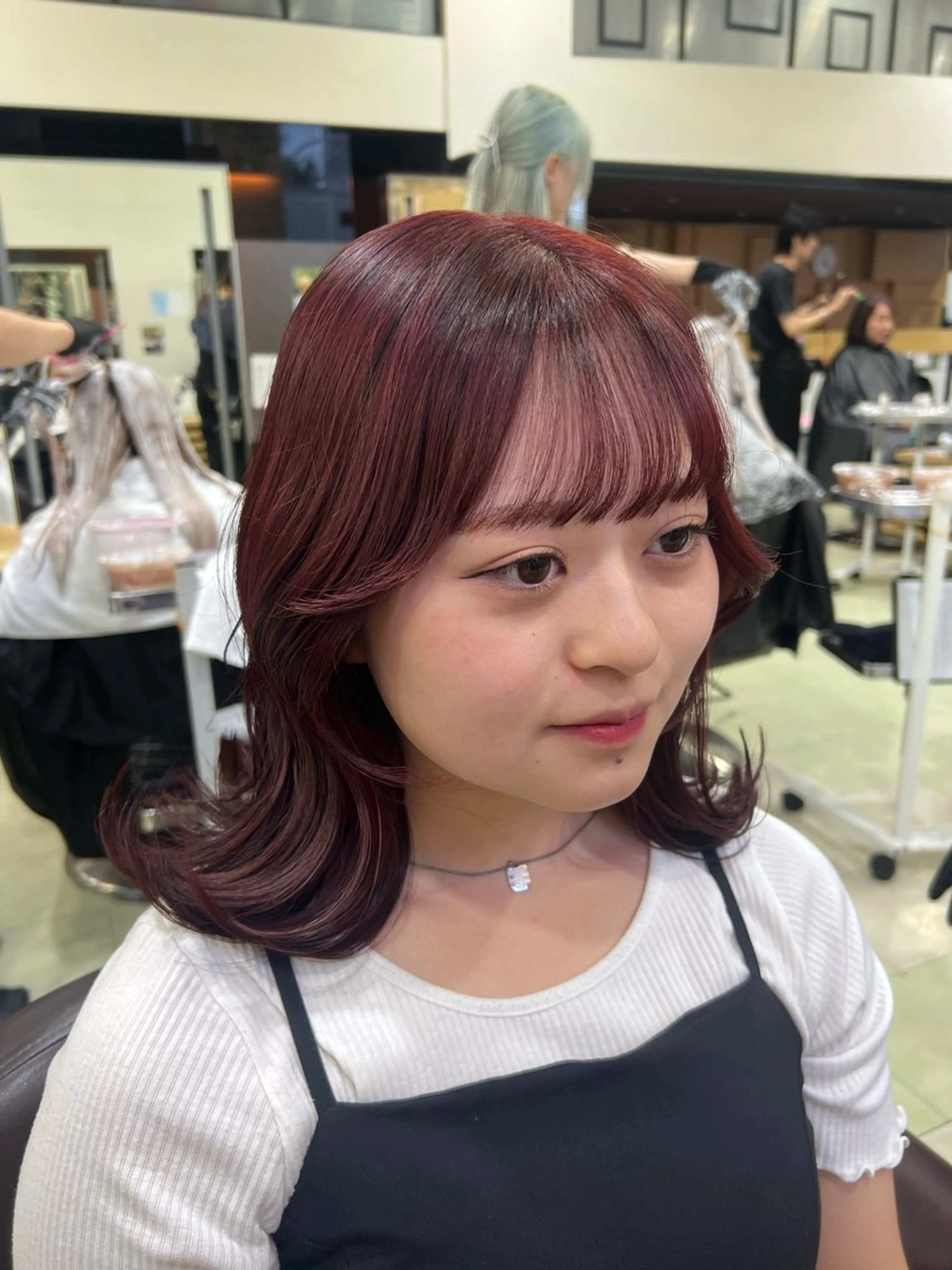 ミディアム 暖色ｶﾗｰ/ﾚｲﾔｰ ｶｯﾄ/Yunaのヘアスタイル