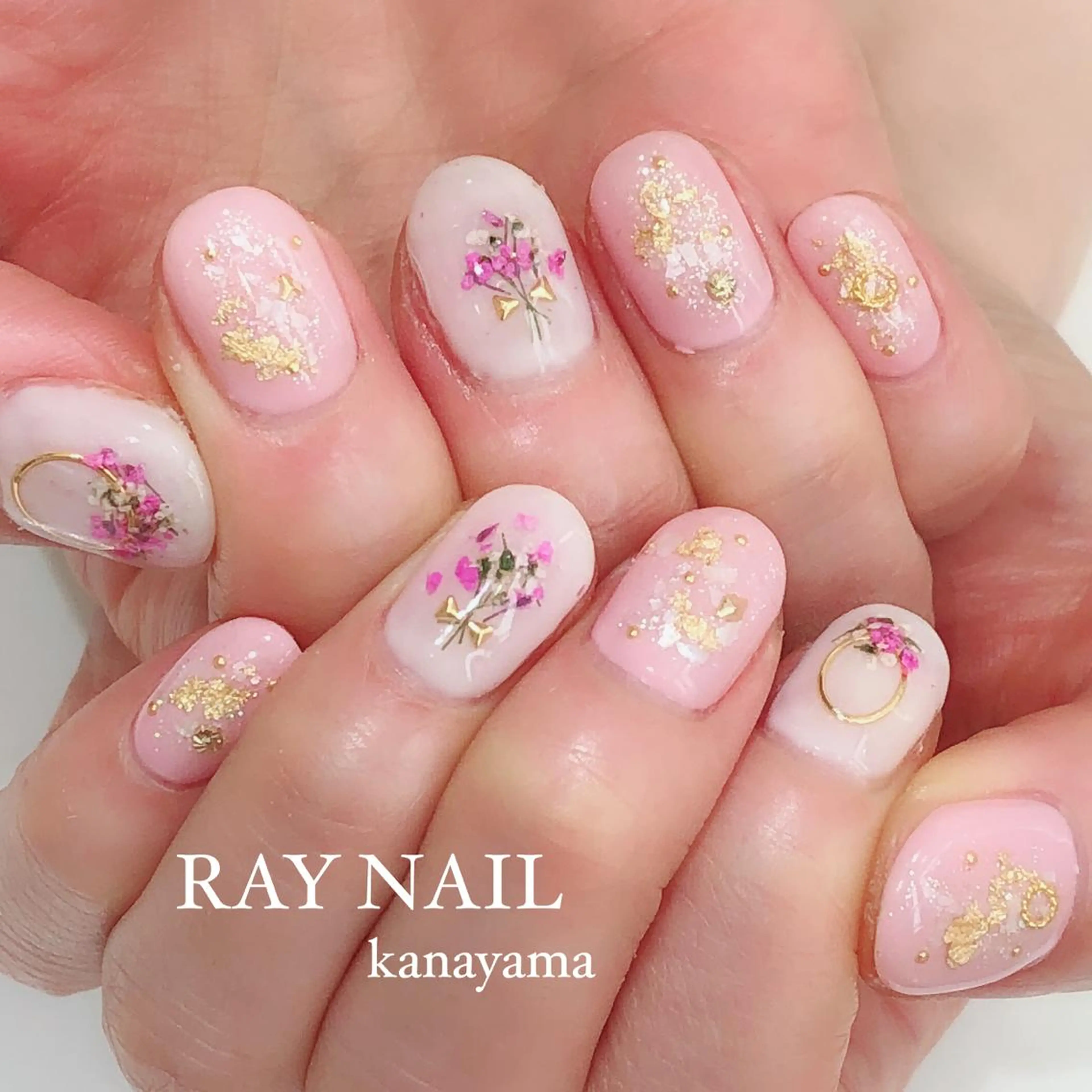 ネイル Arowa 伊田のネイルデザイン