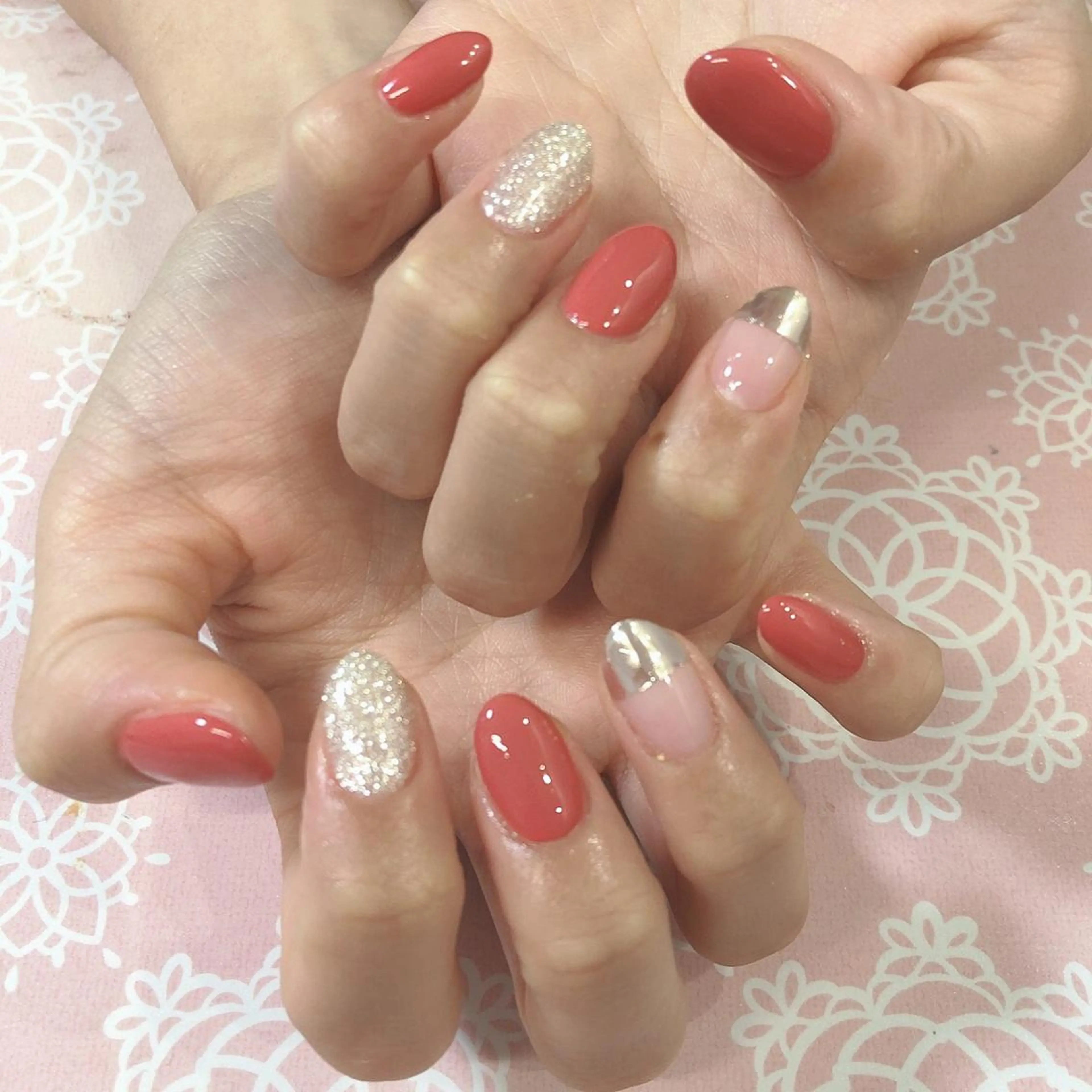 ネイル ハンドネイル 西岡 杏のネイルデザイン