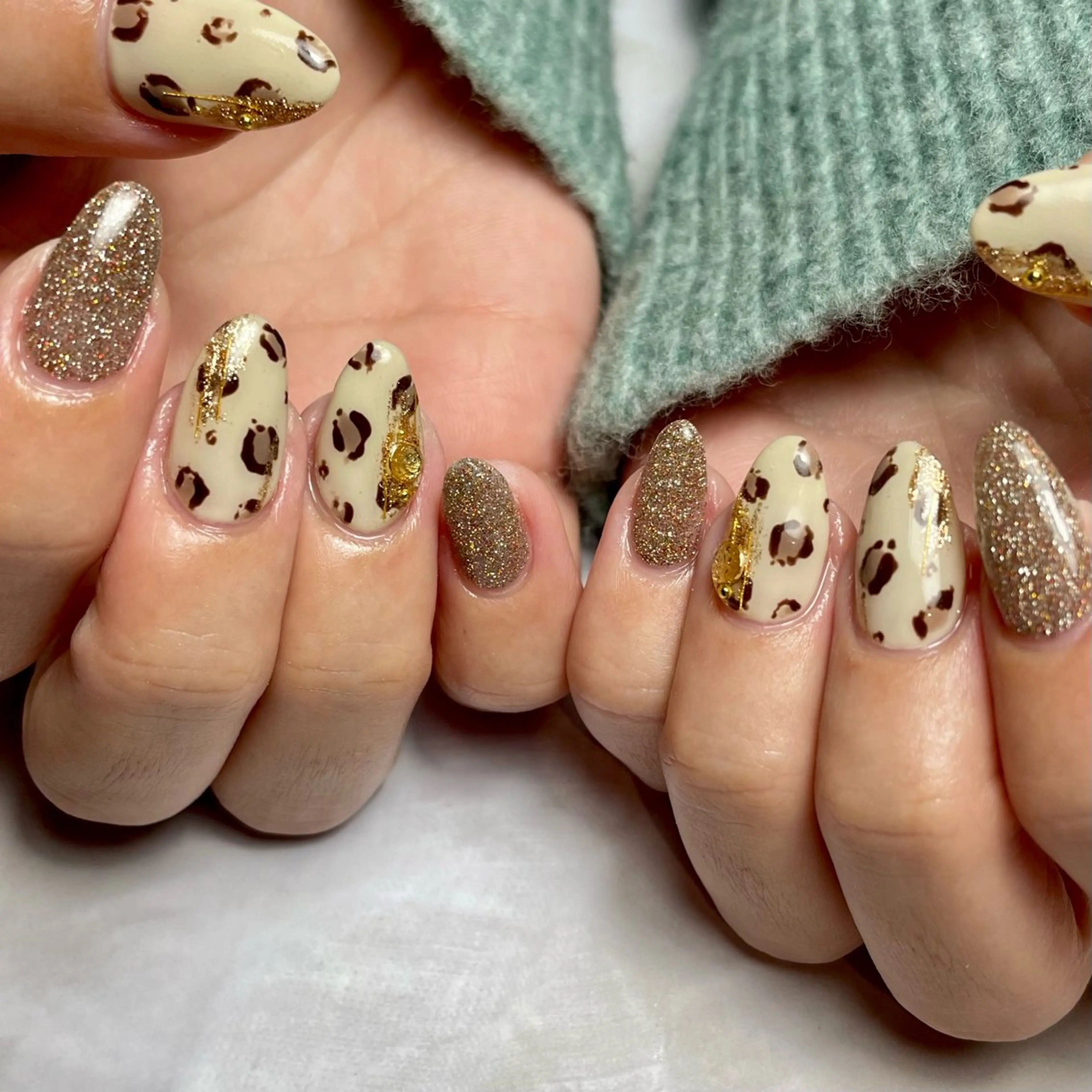 ネイル アニマル柄 アートネイル ラメ(グリッター) Reflection marikoのネイルデザイン