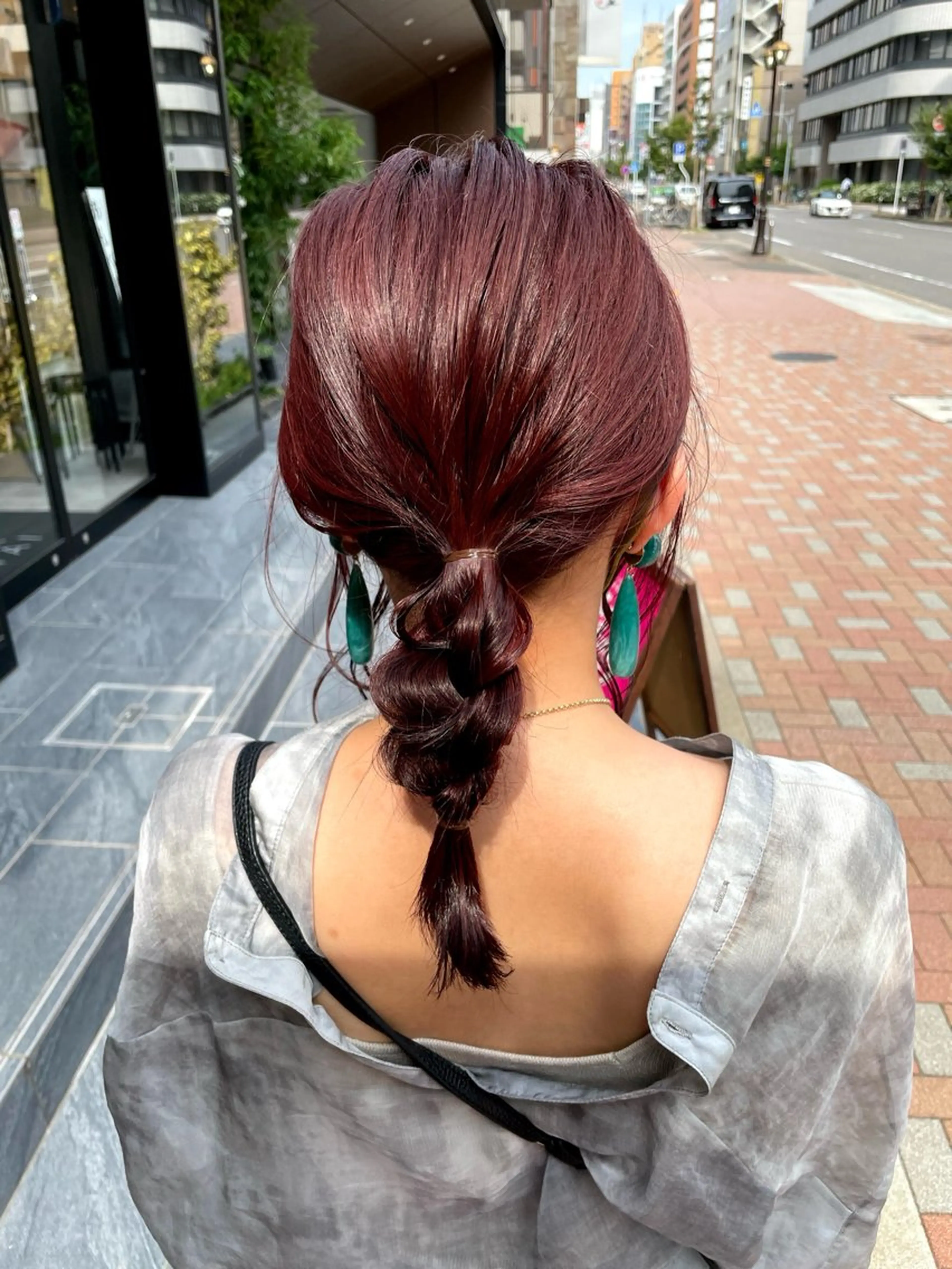 カラー ヘアアレンジ ブリーチ ブラウンカラー ピンクカラー 三つ編み ヘアカラー 久保田 千尋のヘアスタイル