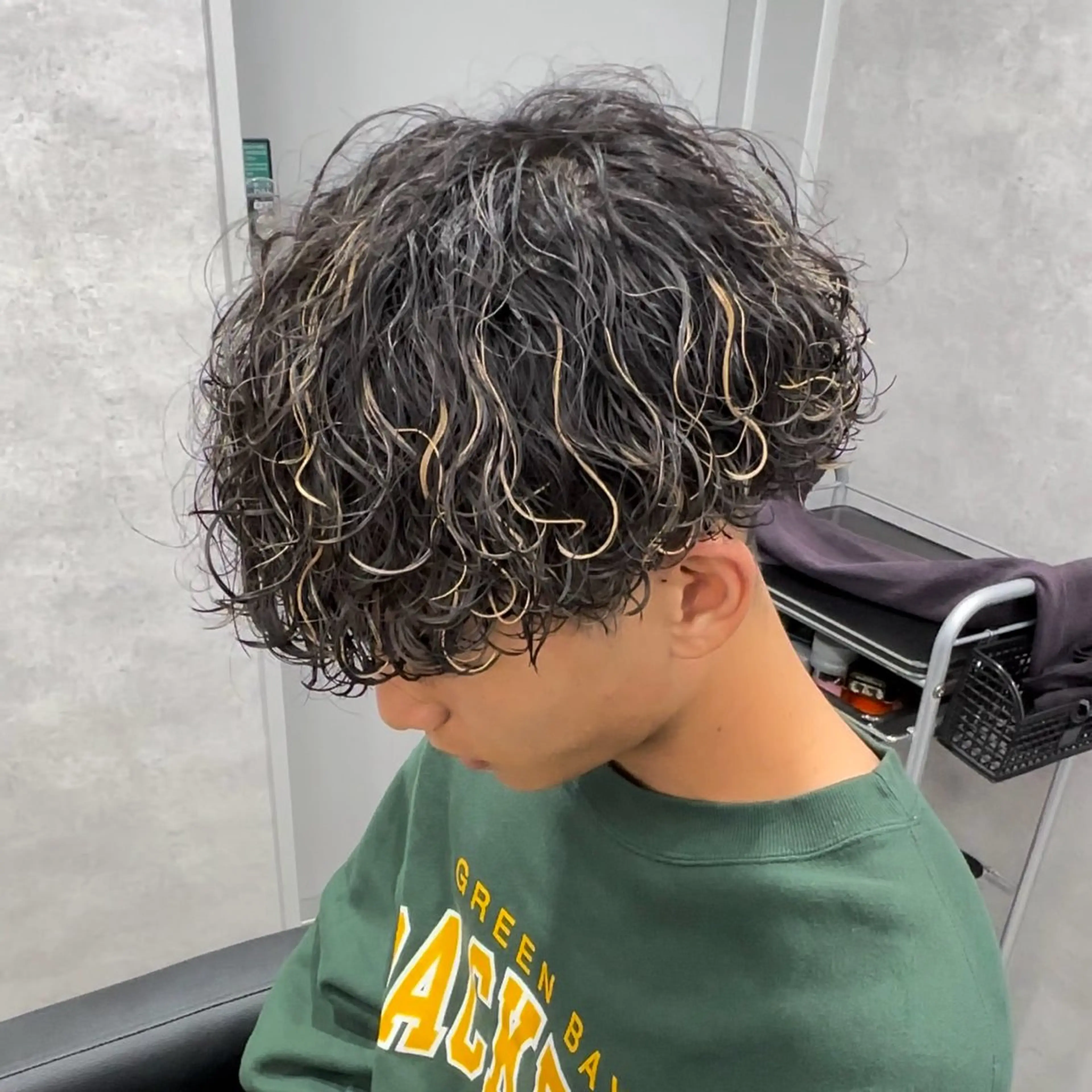 カット＋ハイライト＋パーマの写真