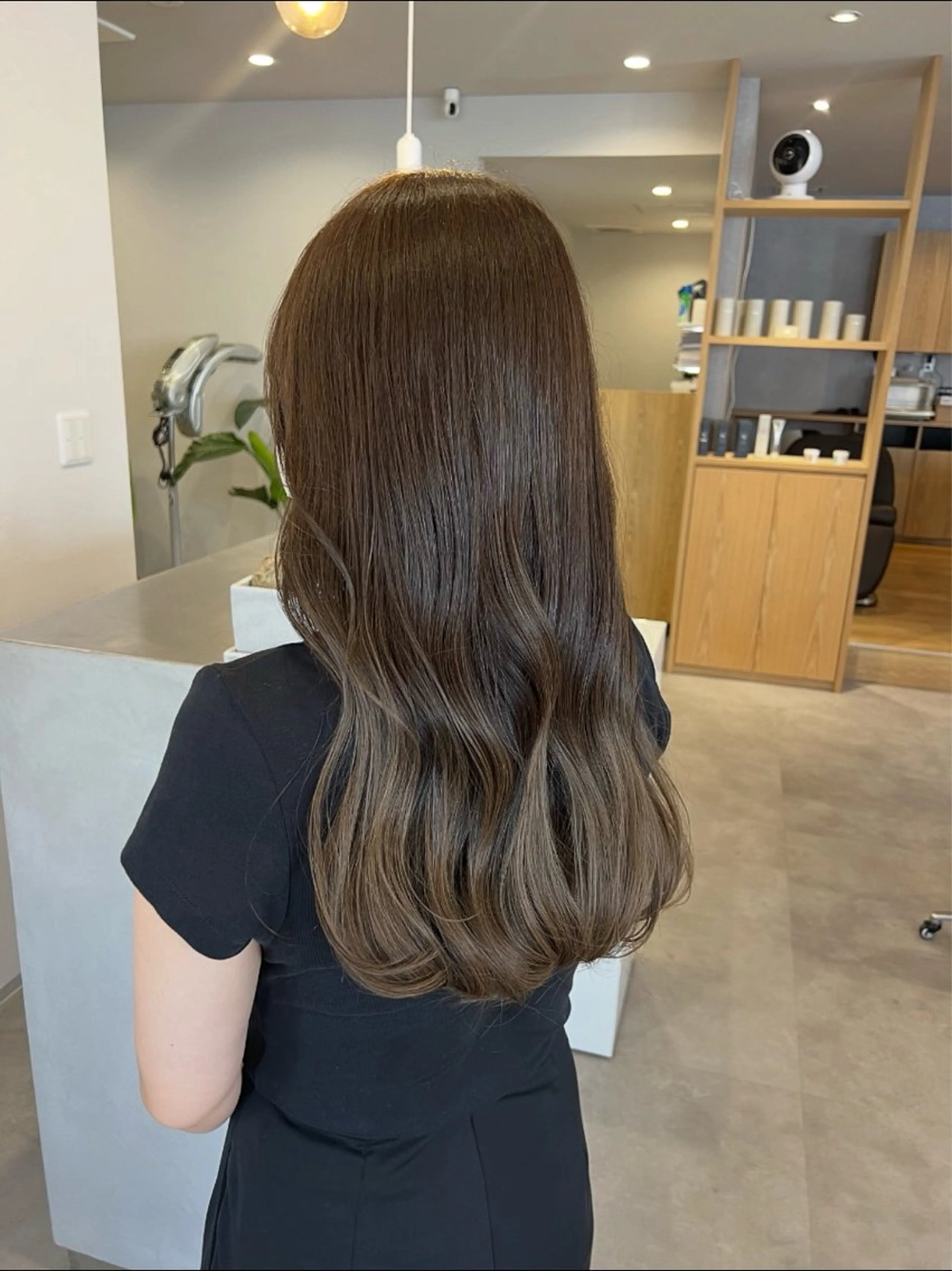 ロング カラー パーマ ヘアアレンジ メンズ カット ヘアカラー トリートメント ヘッドスパ 透明感カラー／ 新潟万代/池野里衣のヘアスタイル