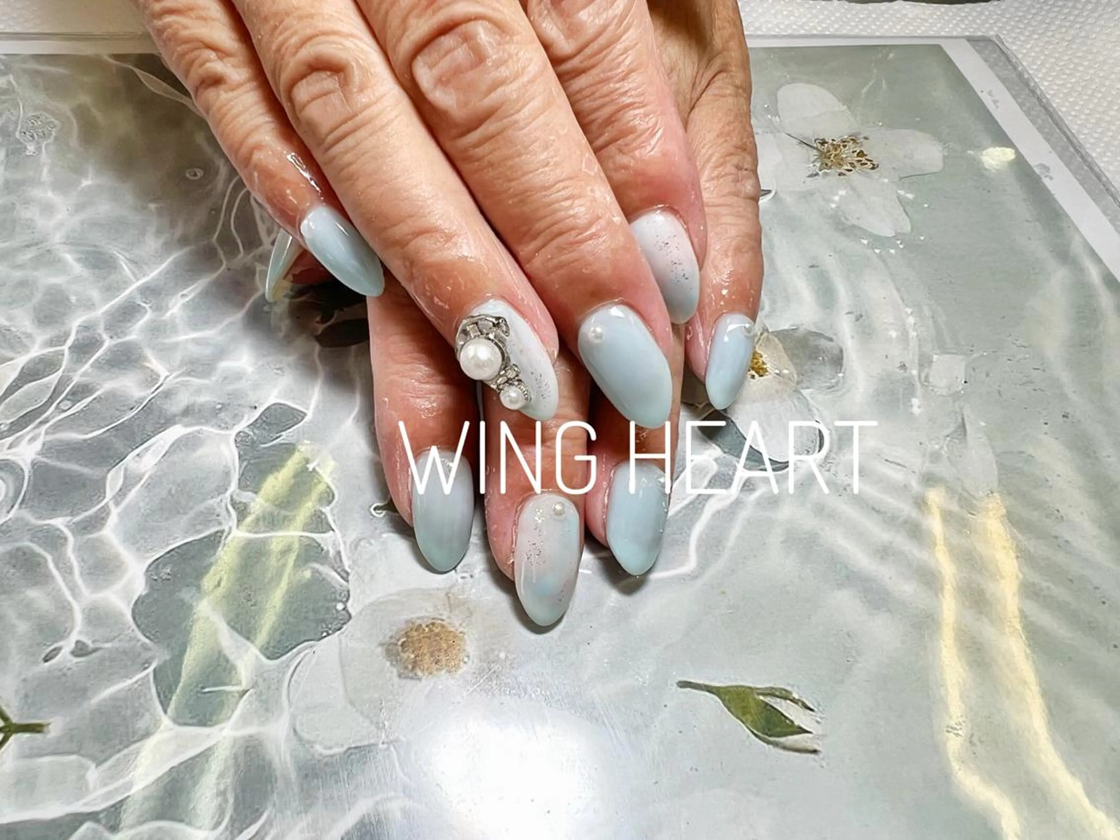 ネイル ハンドネイル O. AKINAのネイルデザイン