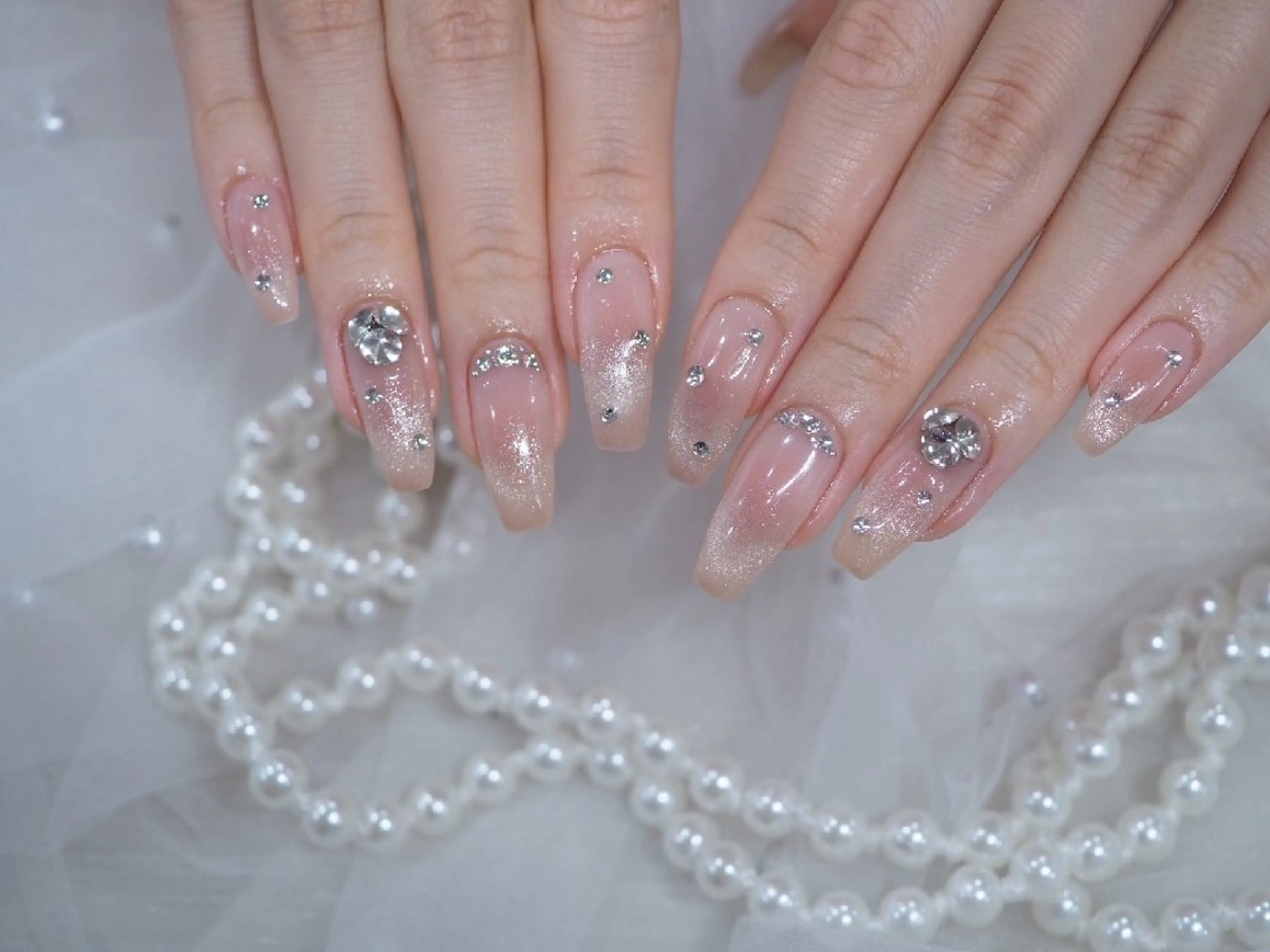 ロング ハンドネイル 岡林 優美のネイルデザイン