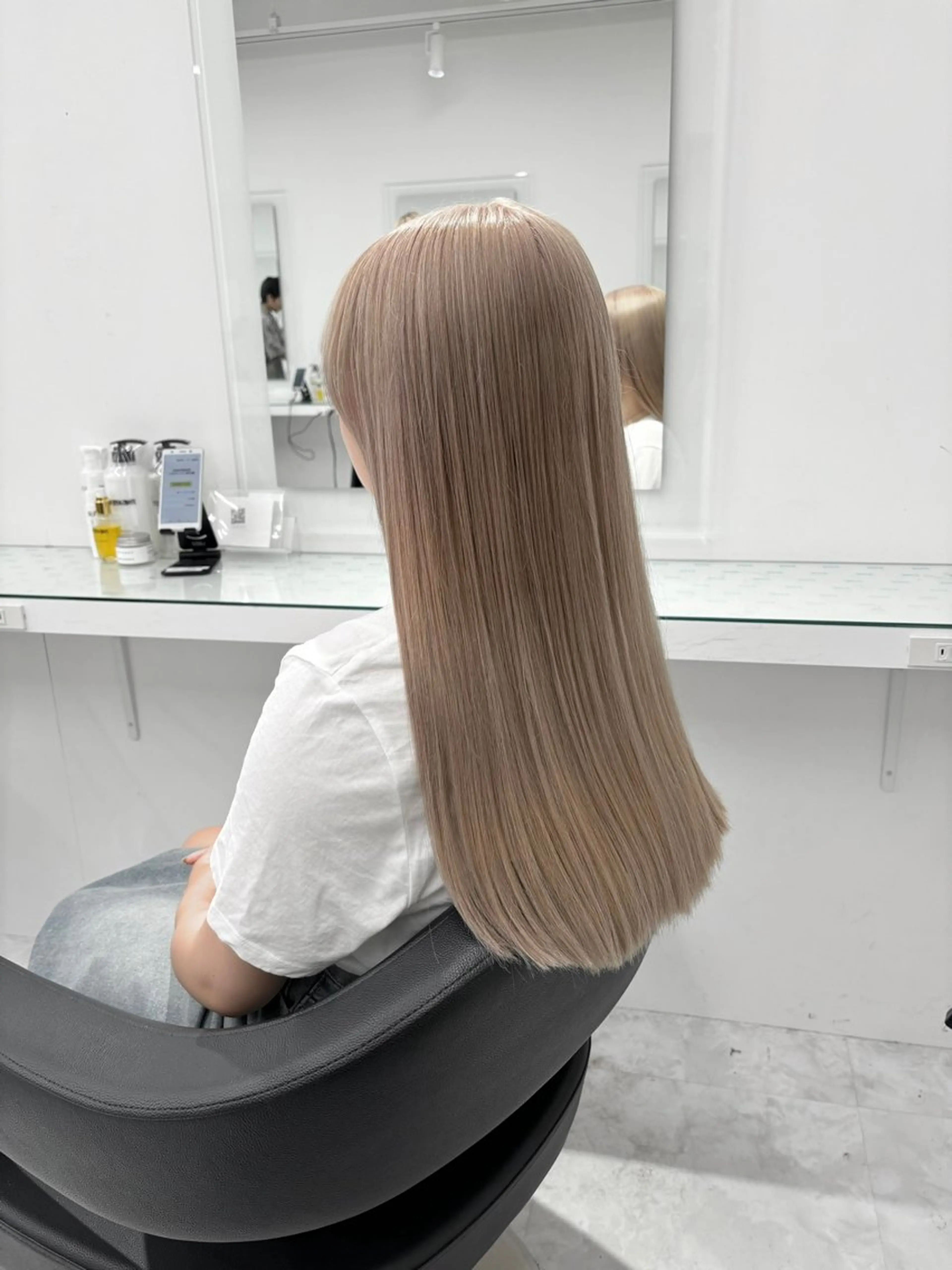 ロング カラー ヘアアレンジ ヘアカラー トリートメント ヘッドスパ ヘアセット ハイトーン艶カラー 🤍ゆうひのヘアスタイル