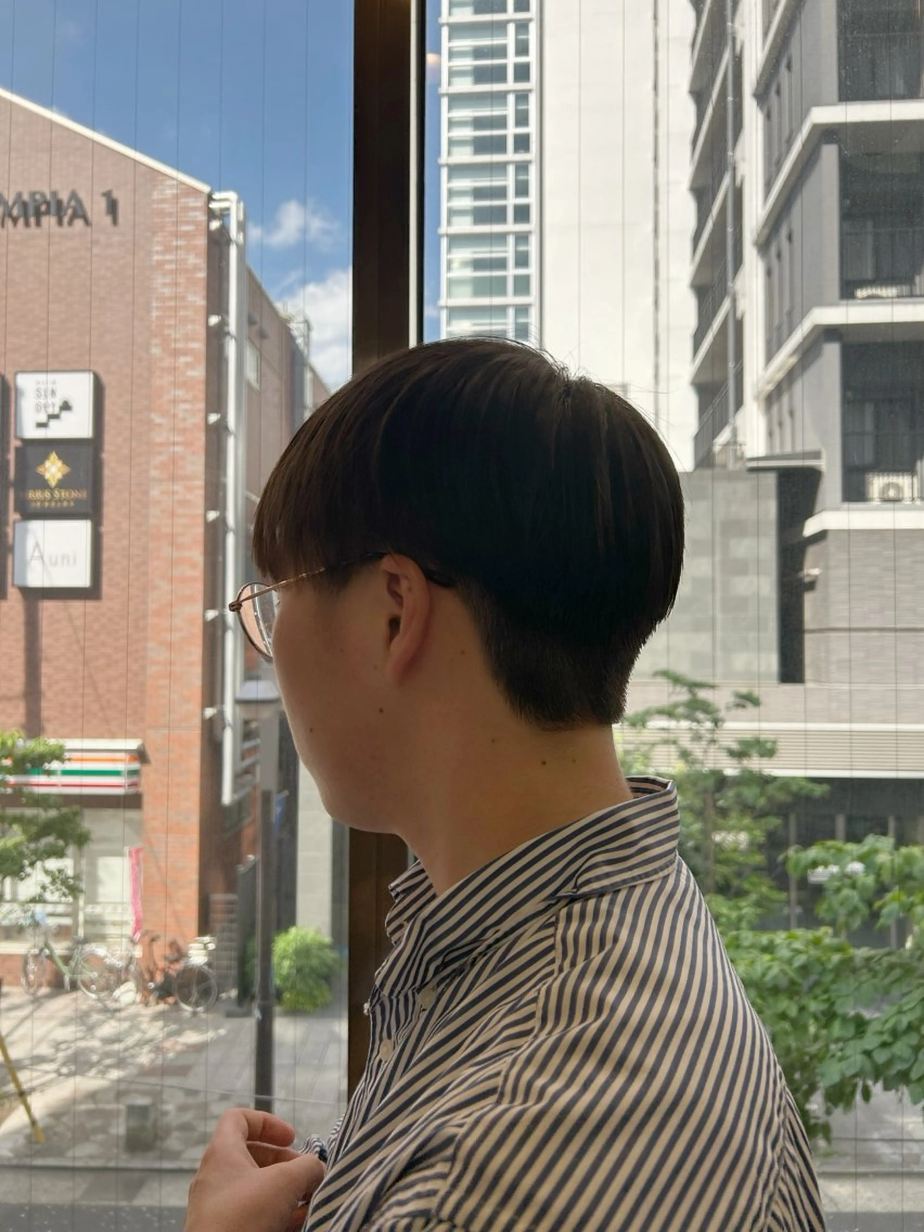 メンズ マッシュ 刈り上げ カット tiel 小山莉々のヘアスタイル