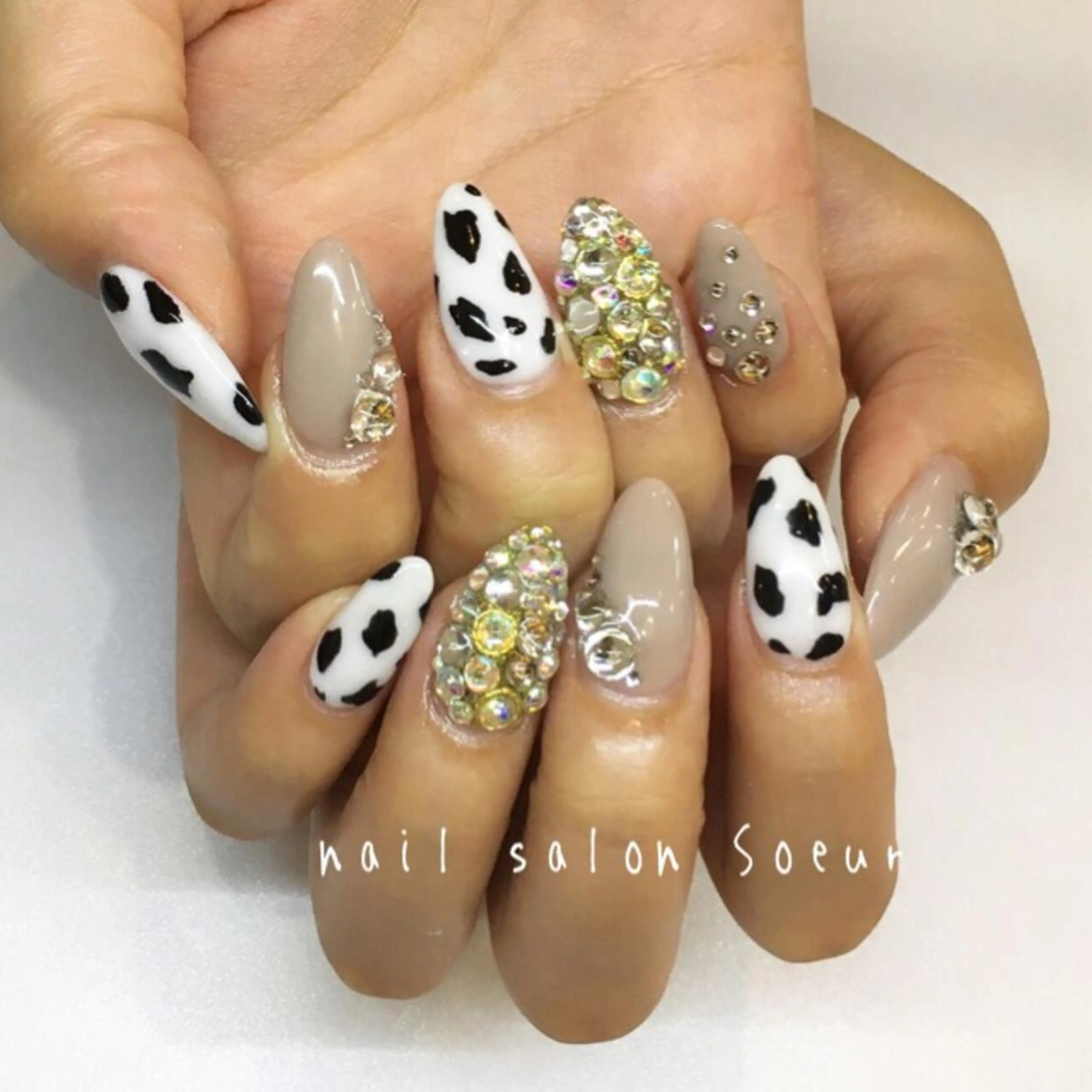 ネイル アニマル柄 ブラウン 長さ出し 持ち込み スカルプネイル ハンドネイル nail salon Soeurのネイルデザイン