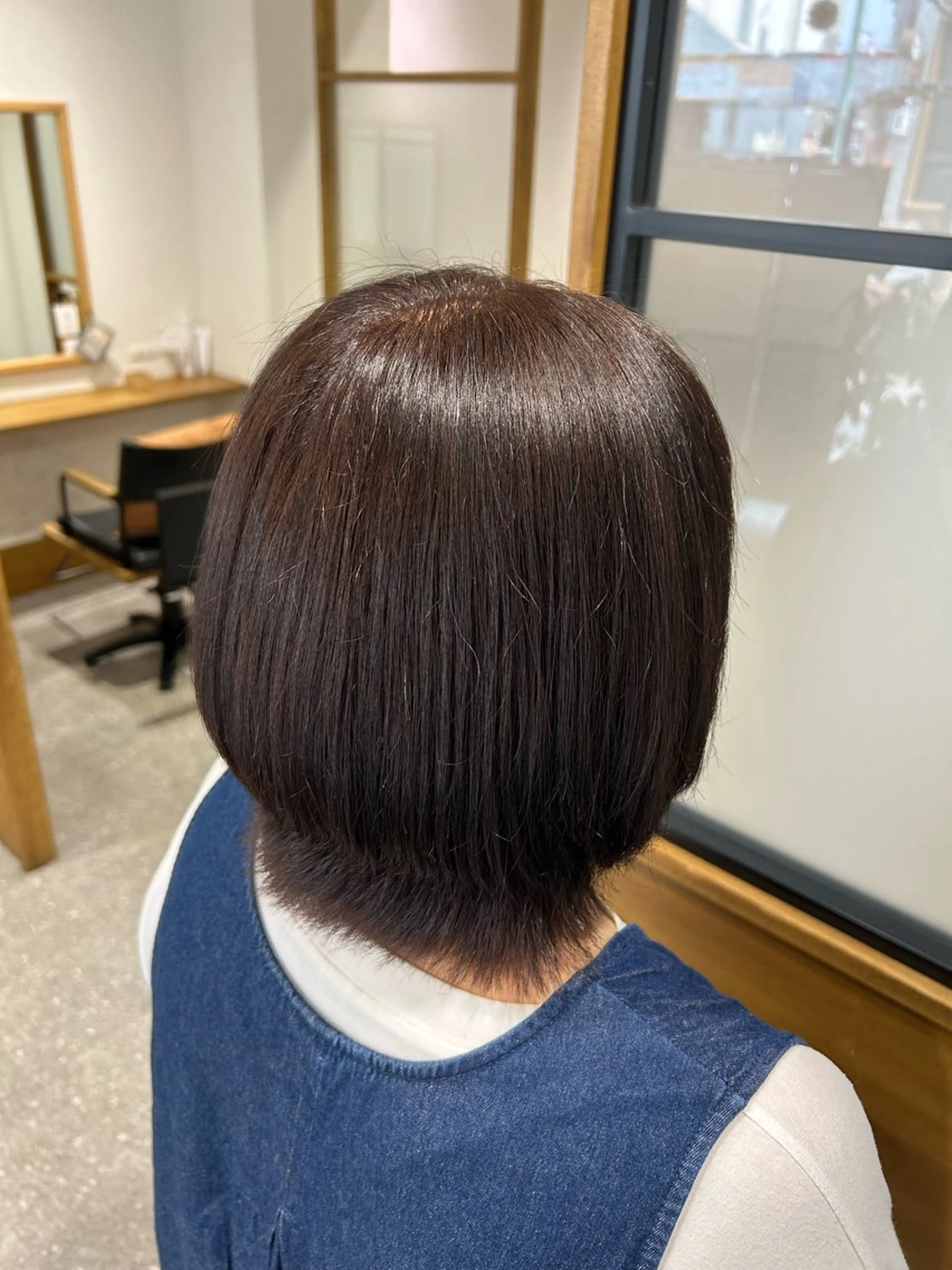 ショート ヘアカラー やなぎさわ はるなのヘアスタイル