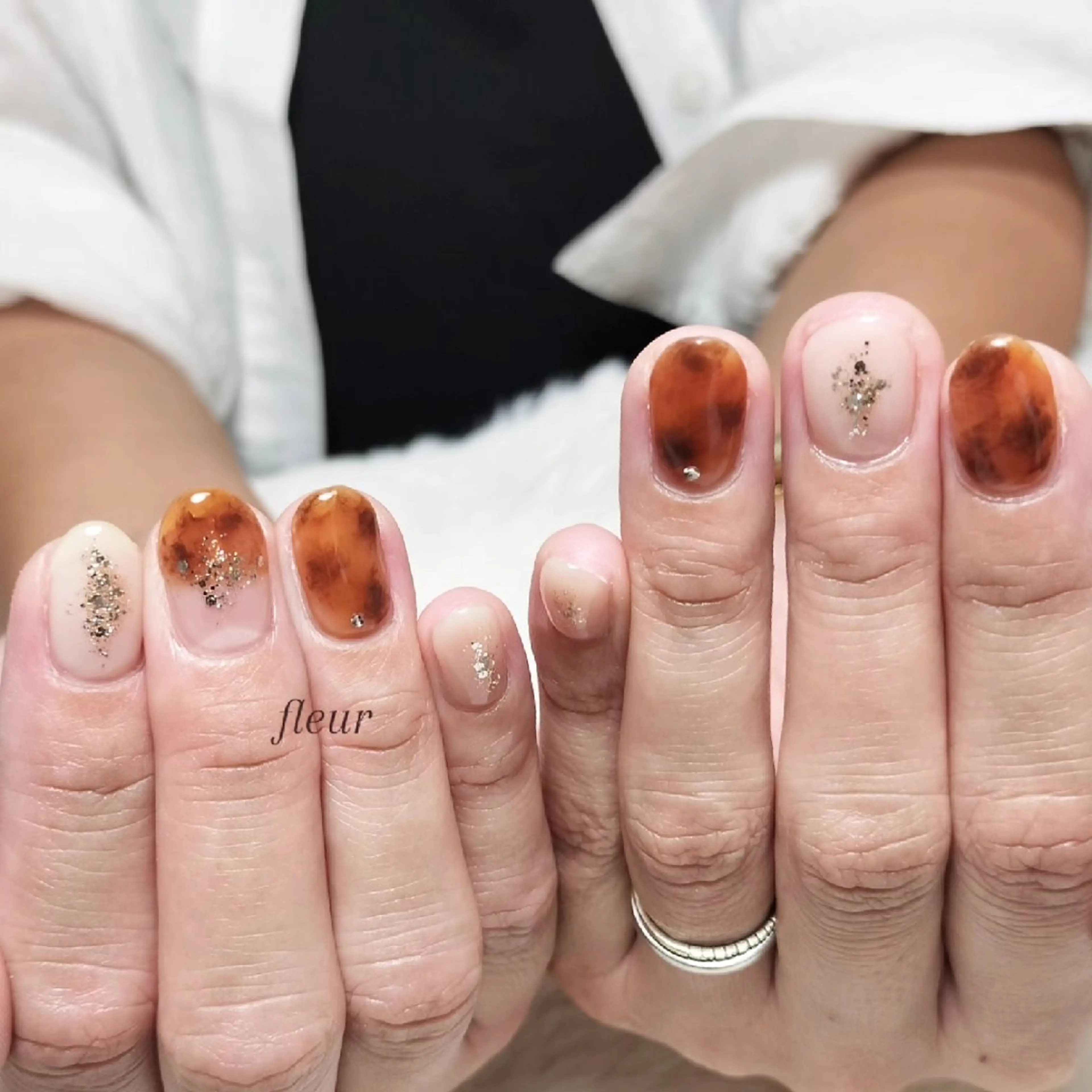 ネイル べっ甲ネイル megumi. sのネイルデザイン