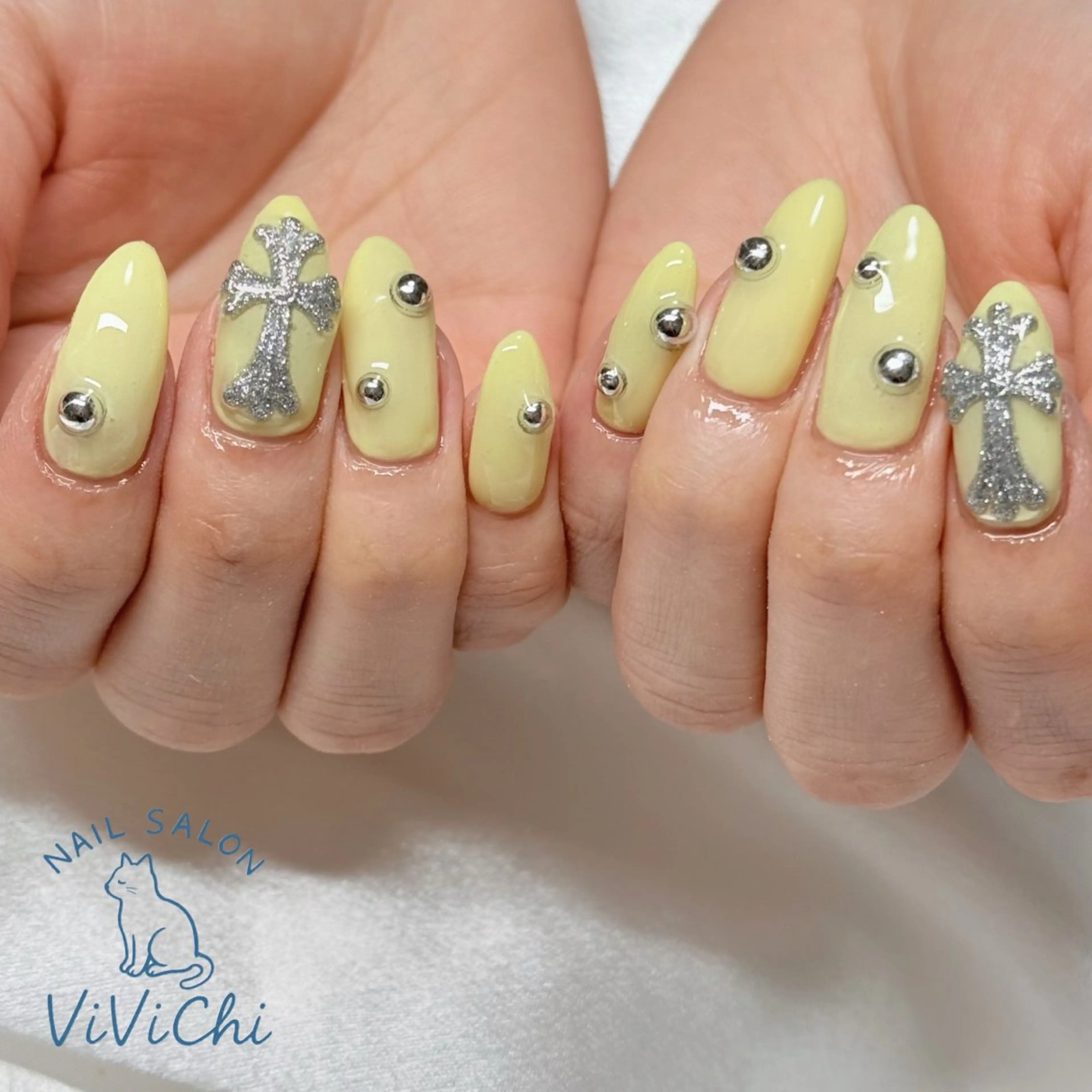 ネイル ハンドネイル ViViChi 梨帆のネイルデザイン