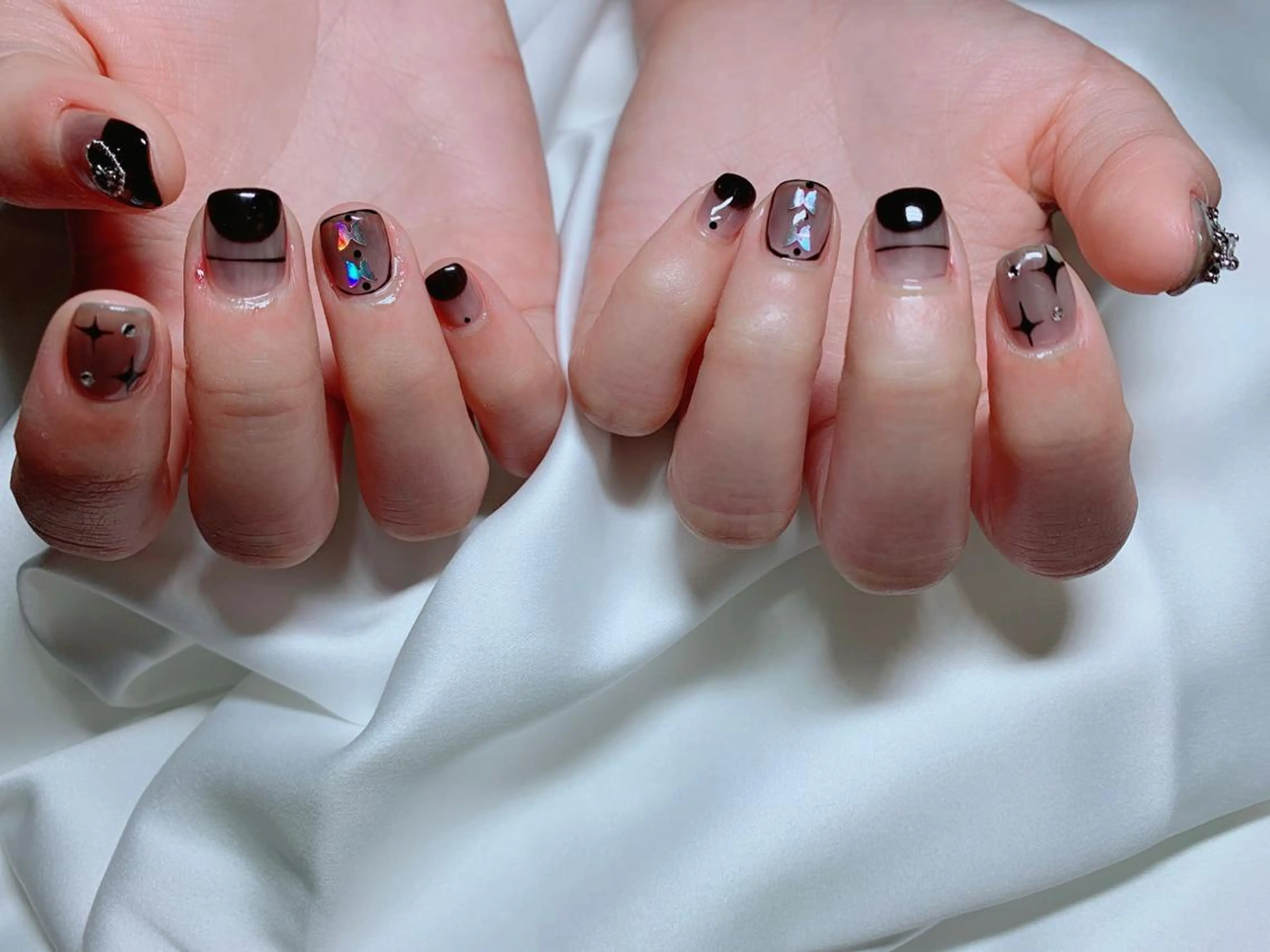 ネイル Cutil. Nail🌈のネイルデザイン